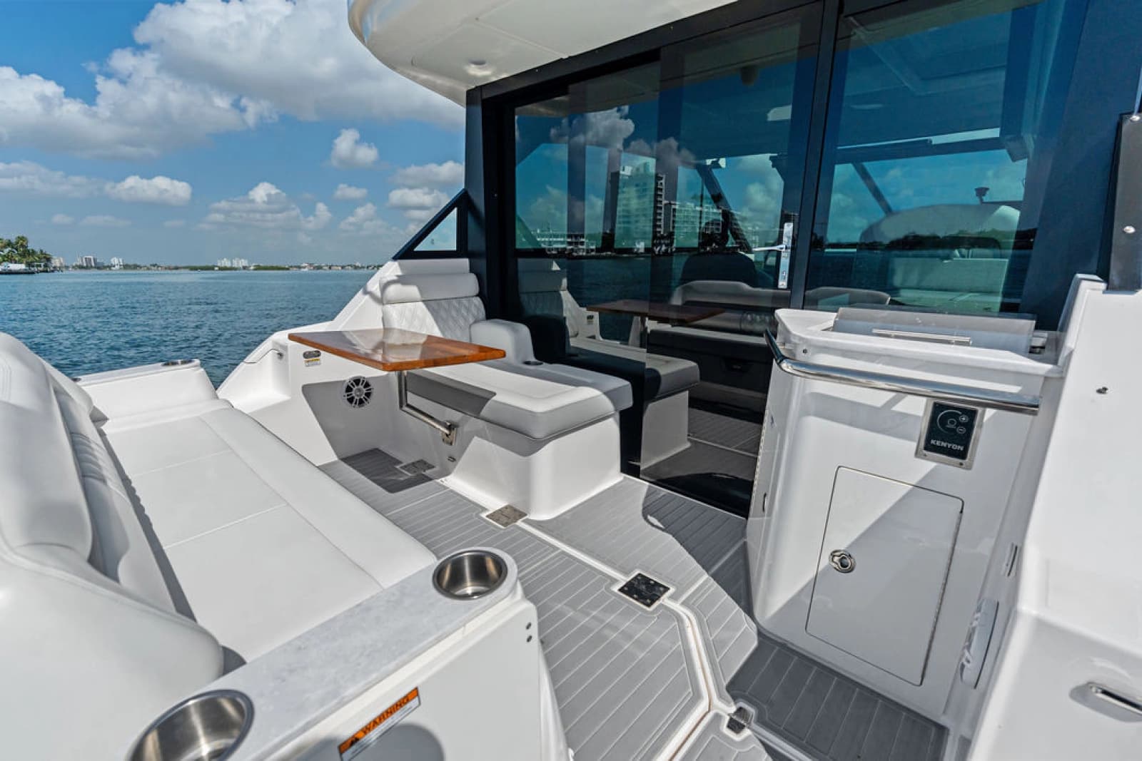 2024 Regal 36 XO - Photo 13