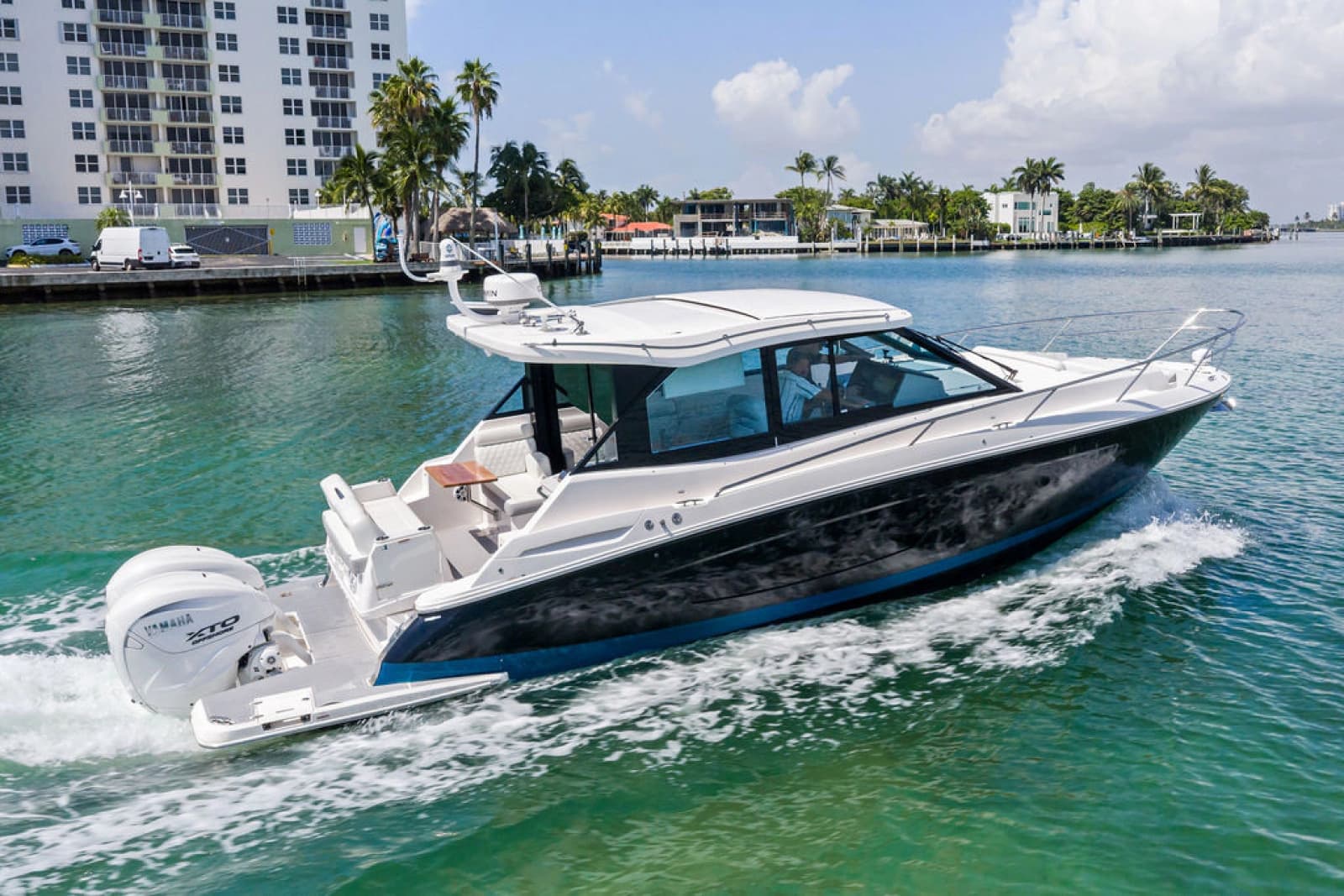 2024 Regal 36 XO - Photo 2