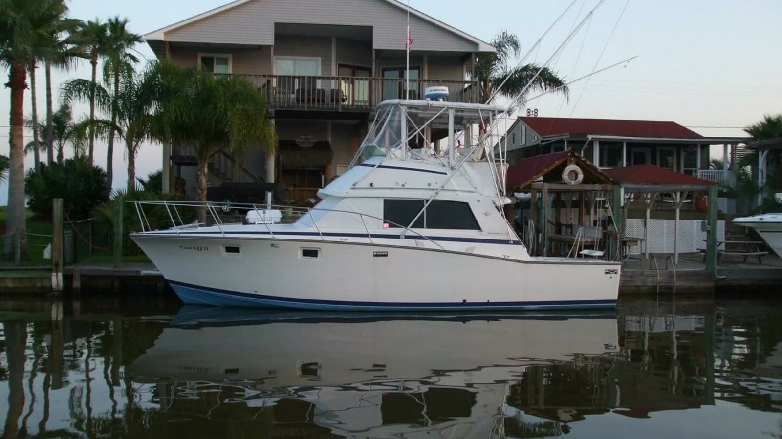 1983 Bertram 385 Convertible - Photo 31