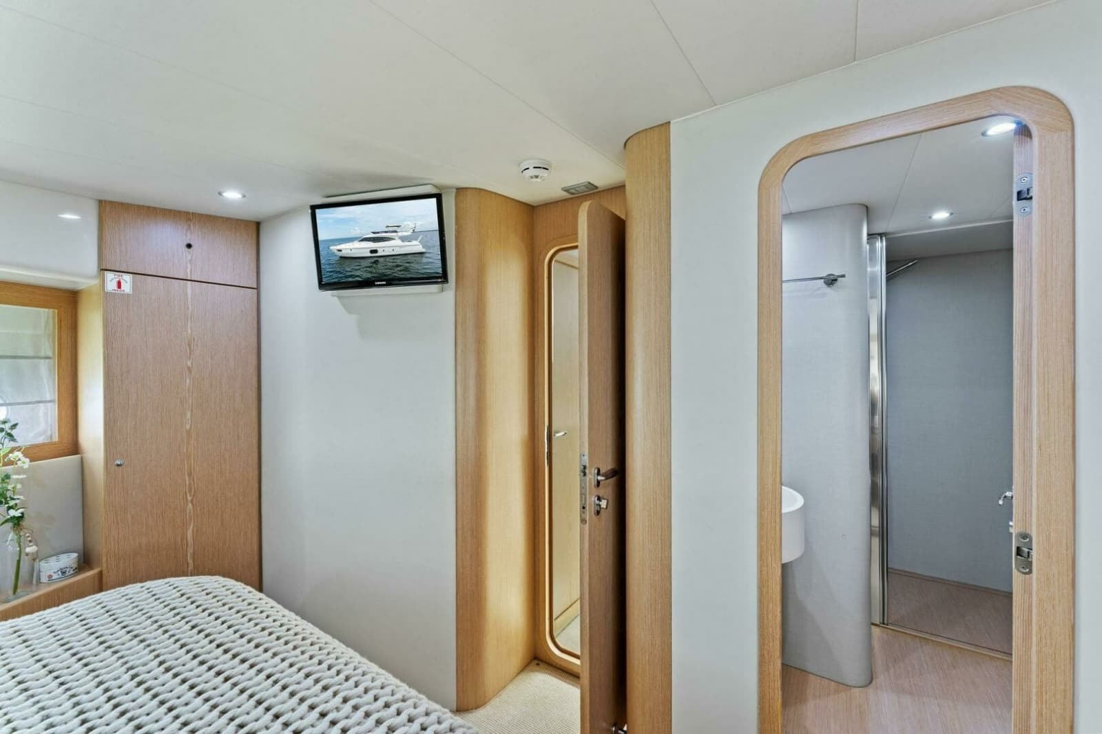 2013 Ferretti Yachts 620 - Photo 33