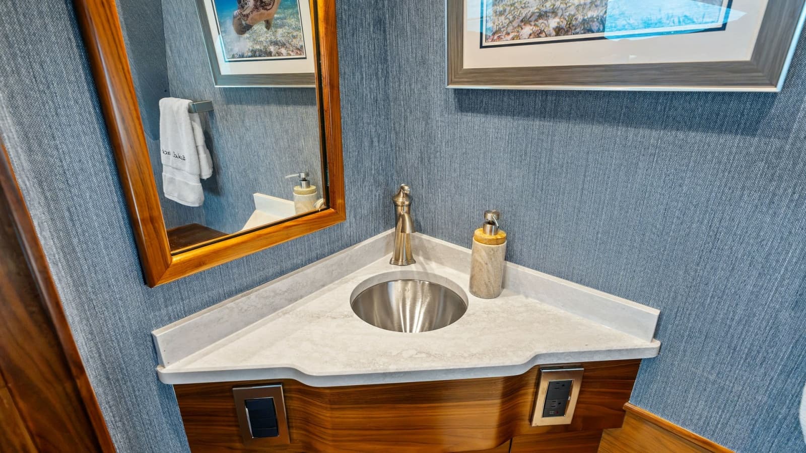 2024 Viking 68 Convertible - Photo 9