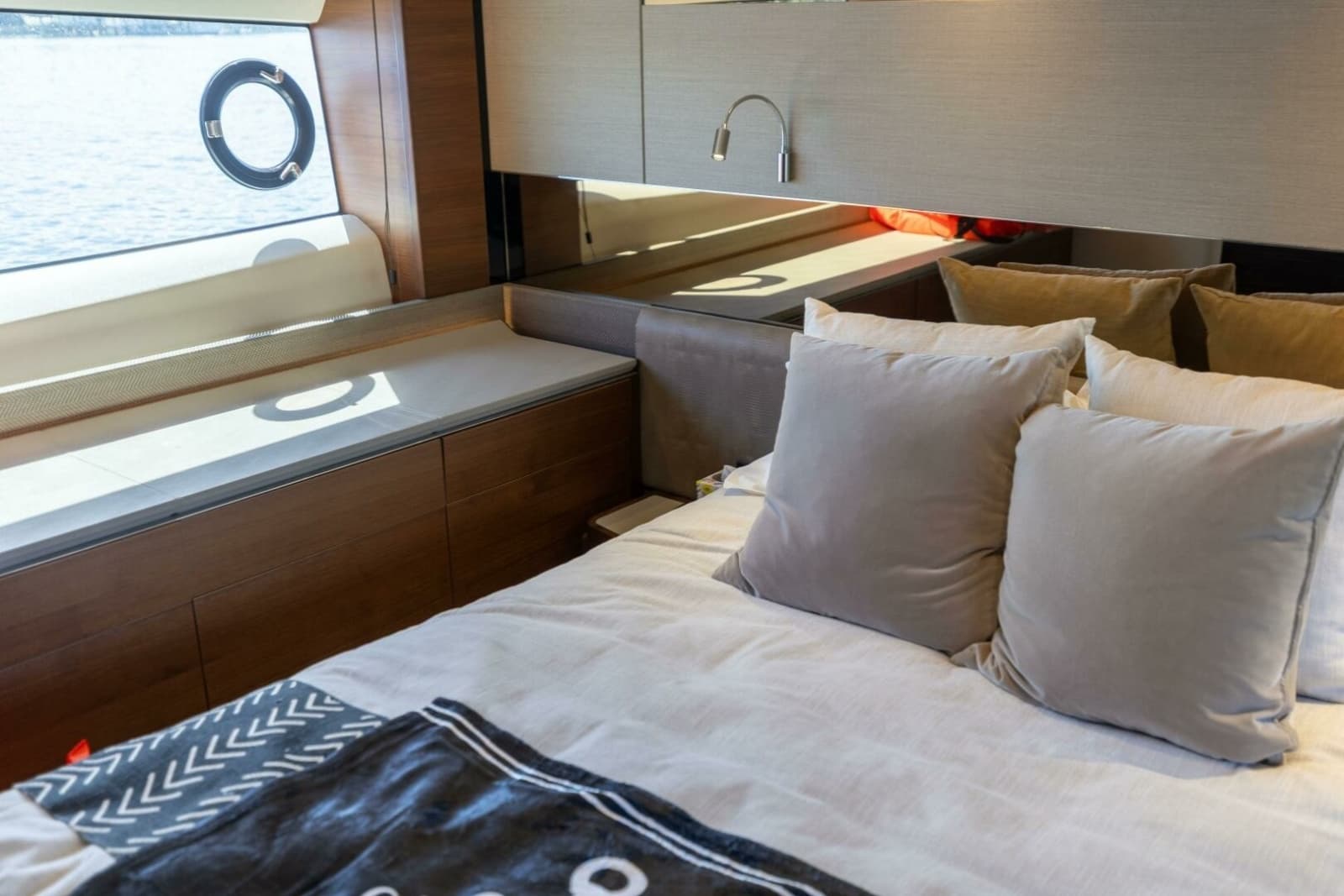 2019 Princess S65 - Photo 31