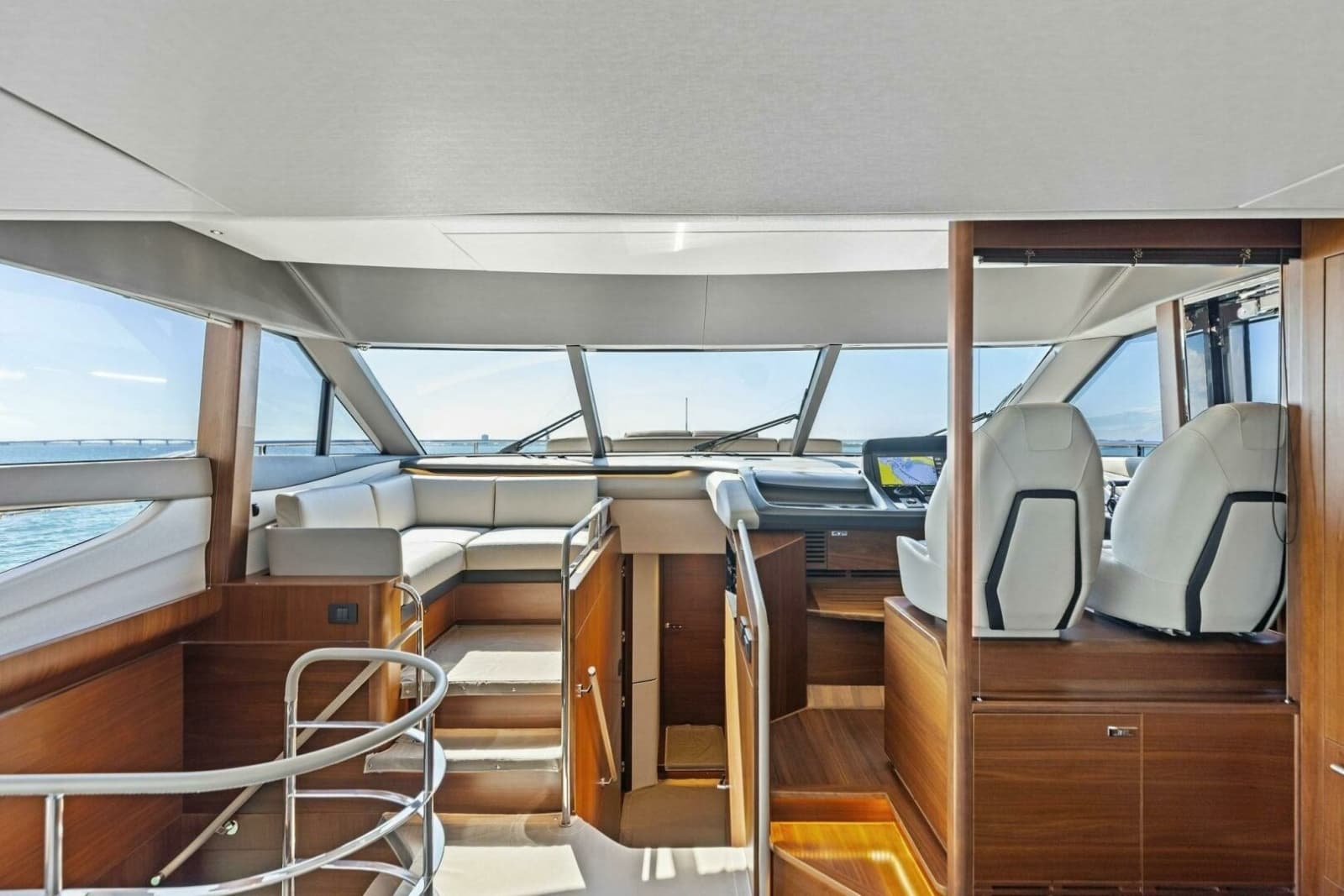 2018 Princess Y75 Motor Yacht - Photo 39