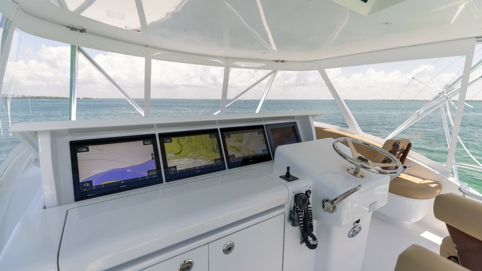 2010 Hatteras 60 GT - Photo 5
