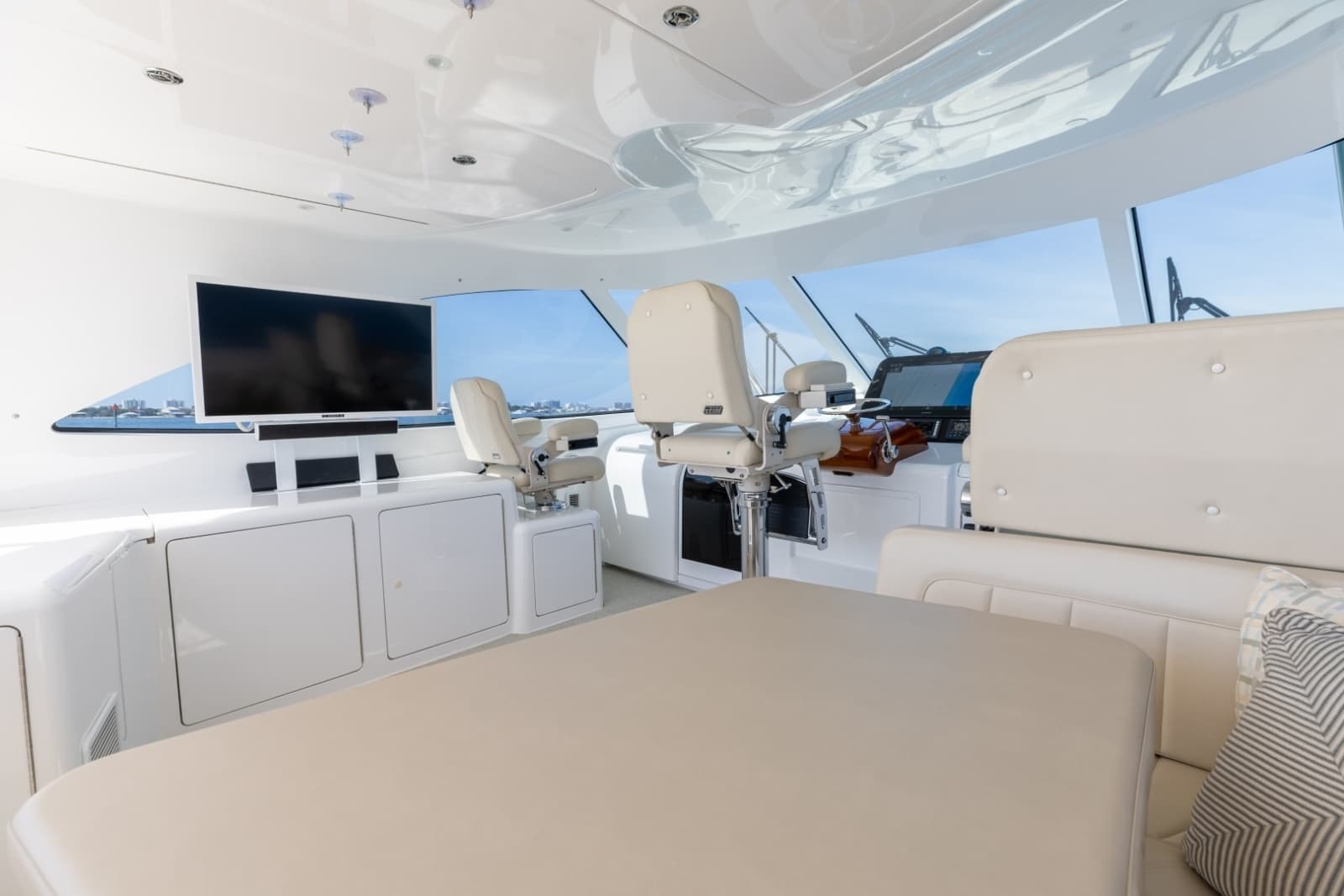2018 Viking 52 Sport Tower - Photo 51