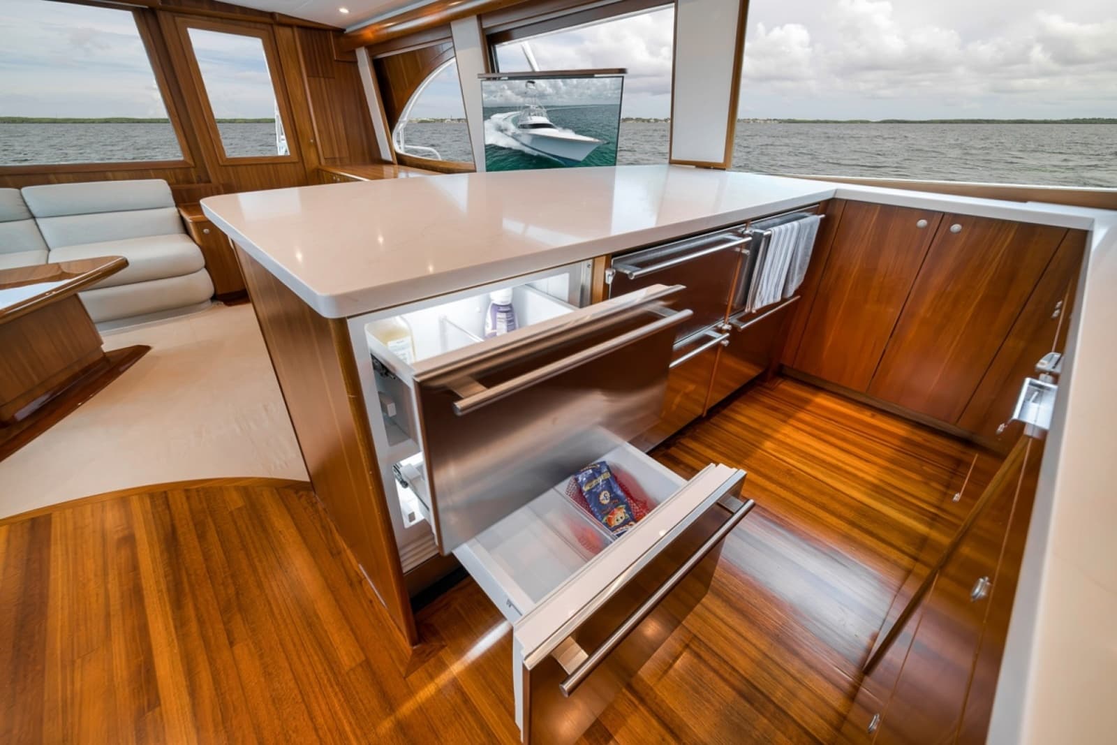 2021 Weaver 75 Convertible - Photo 22