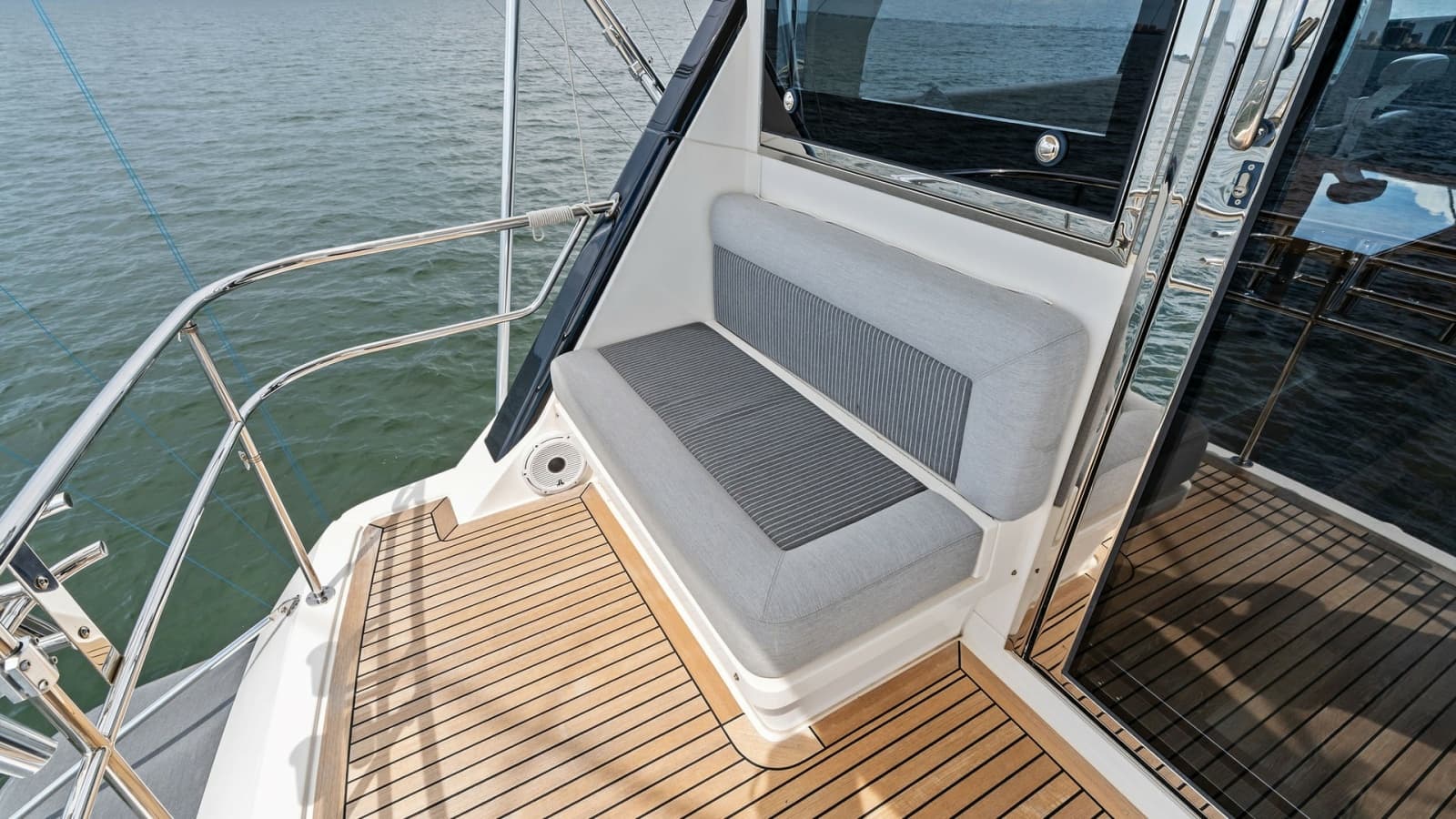 2021 Riviera 57 Enclosed Bridge - Photo 41