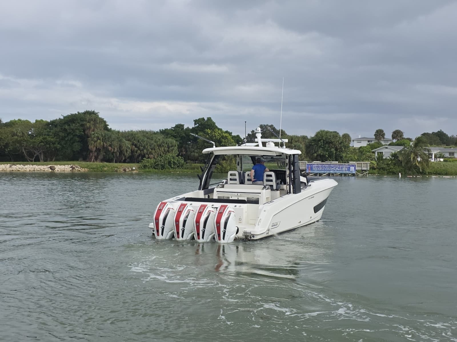 2021 Boston Whaler 420 Outrage - Photo 11