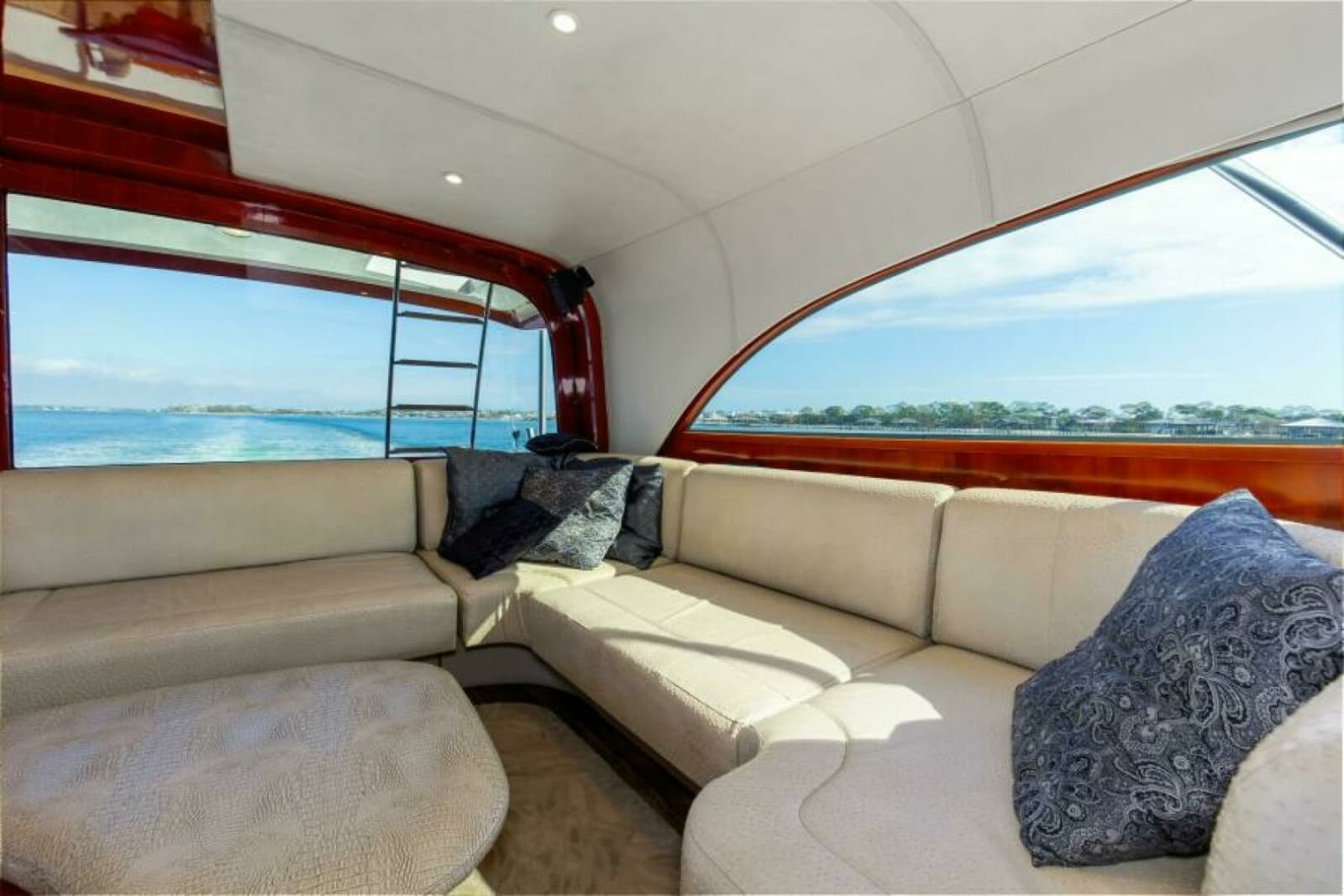 2004 Ebony Custom Sportfish 65 Convertible - Photo 17
