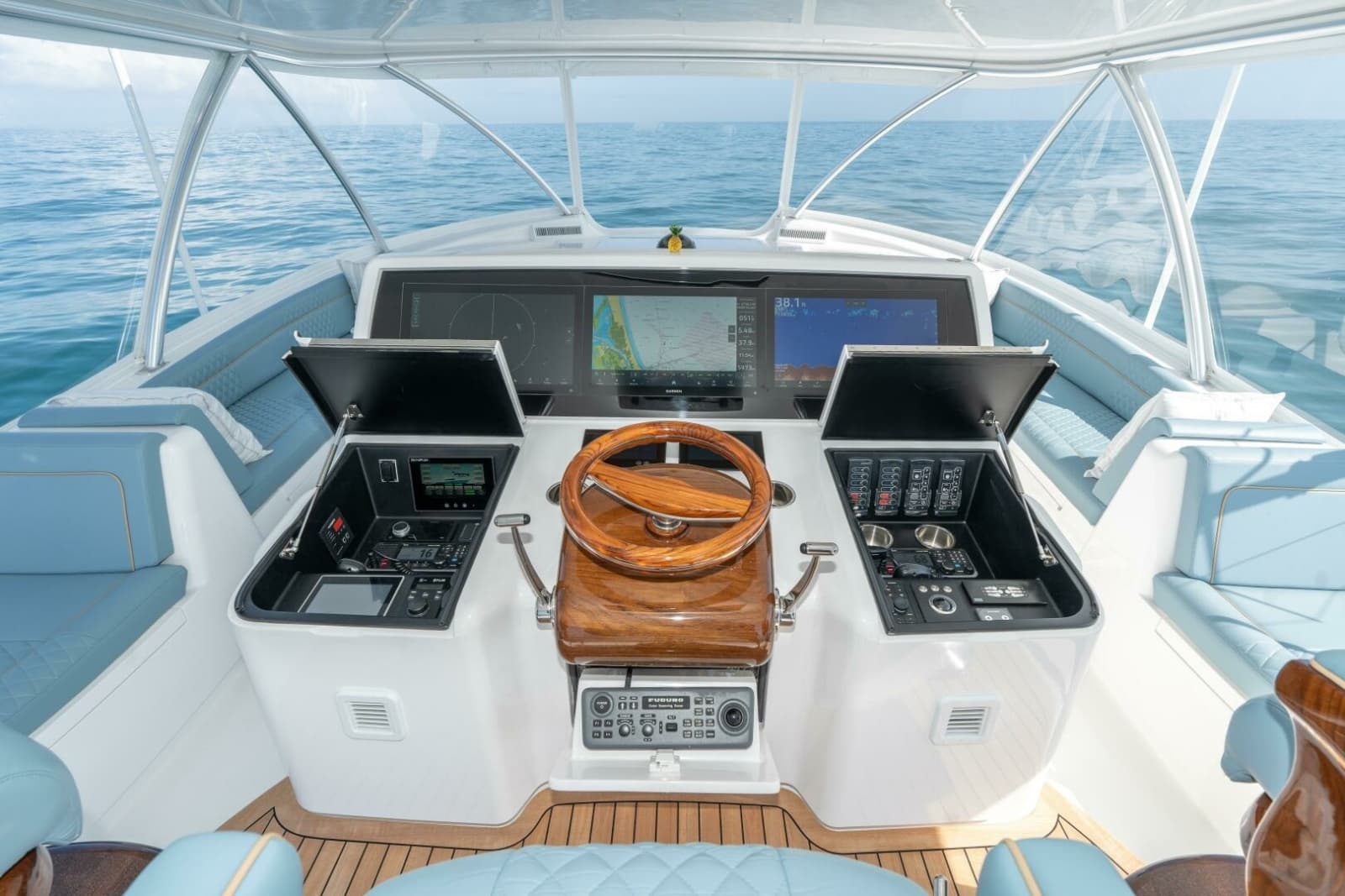 2025 Viking 90C - Photo 10