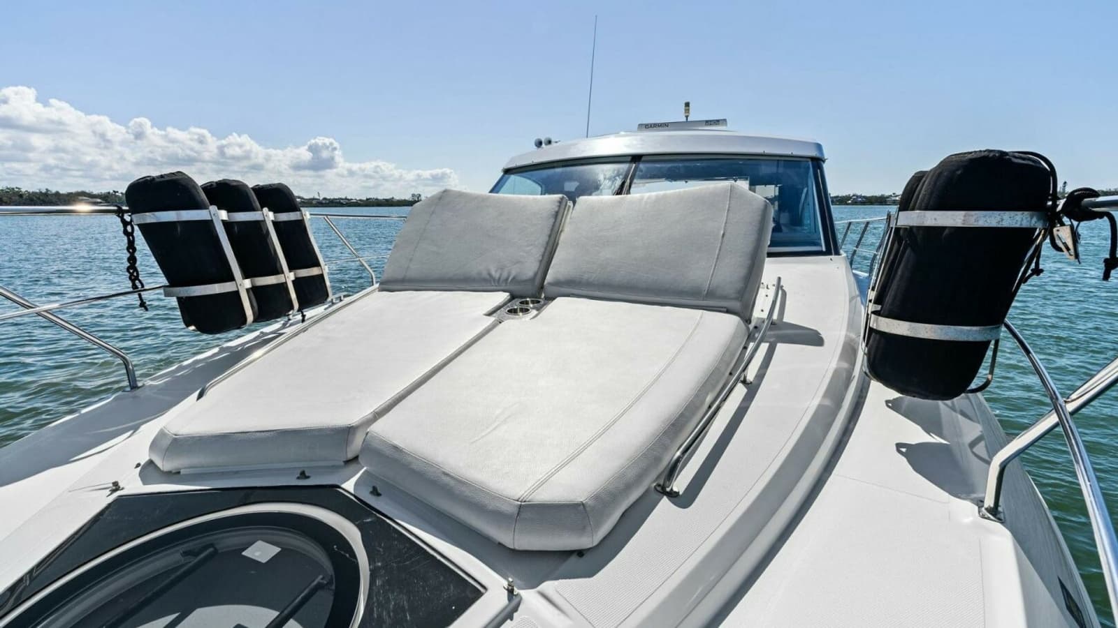 2019 Cruisers Yachts 45 Cantius - Photo 11