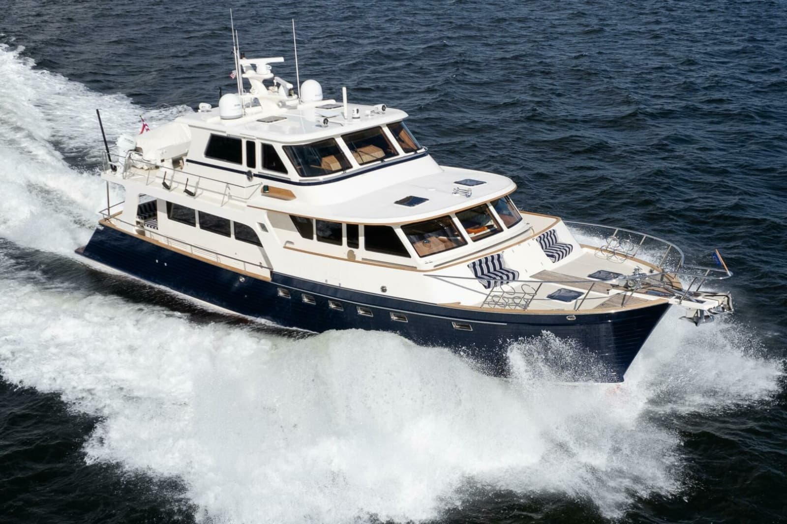 2007 Marlow 72 E-CB - Photo 2