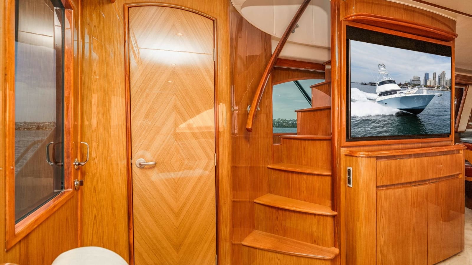 2014 Viking 76 Enclosed Bridge Sportfisher - Photo 17