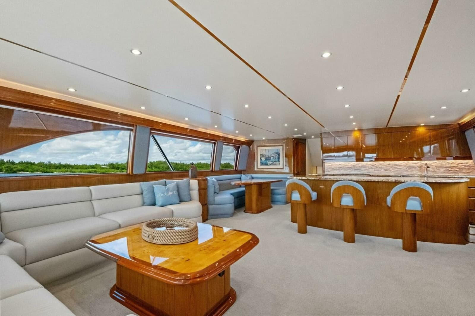 2012 Viking 82 Convertible - Photo 5