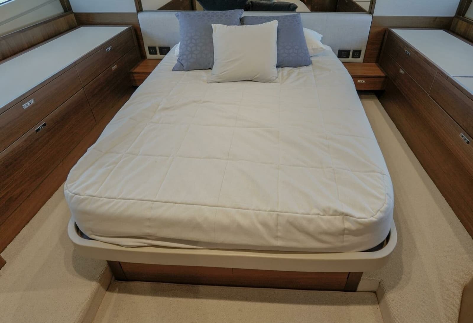 2021 Princess F50 - Photo 27
