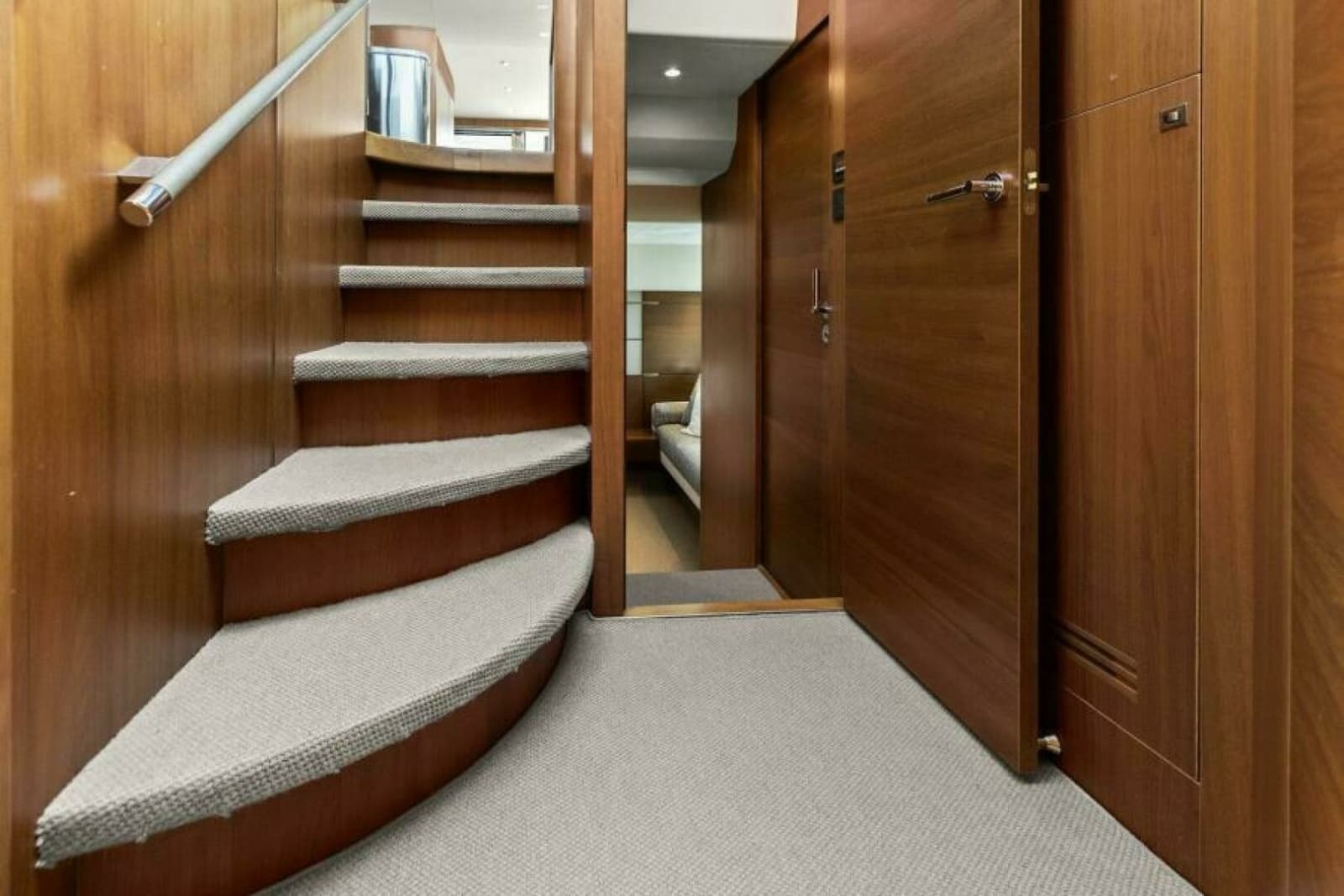 2016 Princess 60 Flybridge - Photo 33