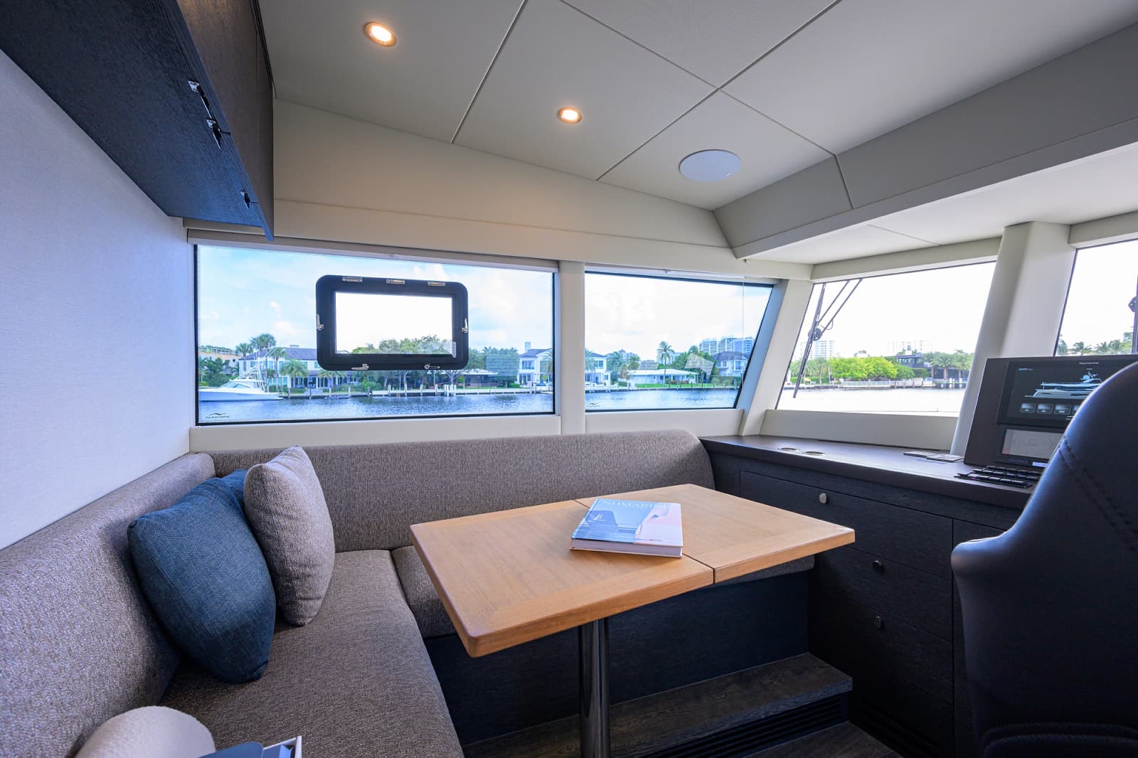 2023 Numarine 26XP - Photo 28