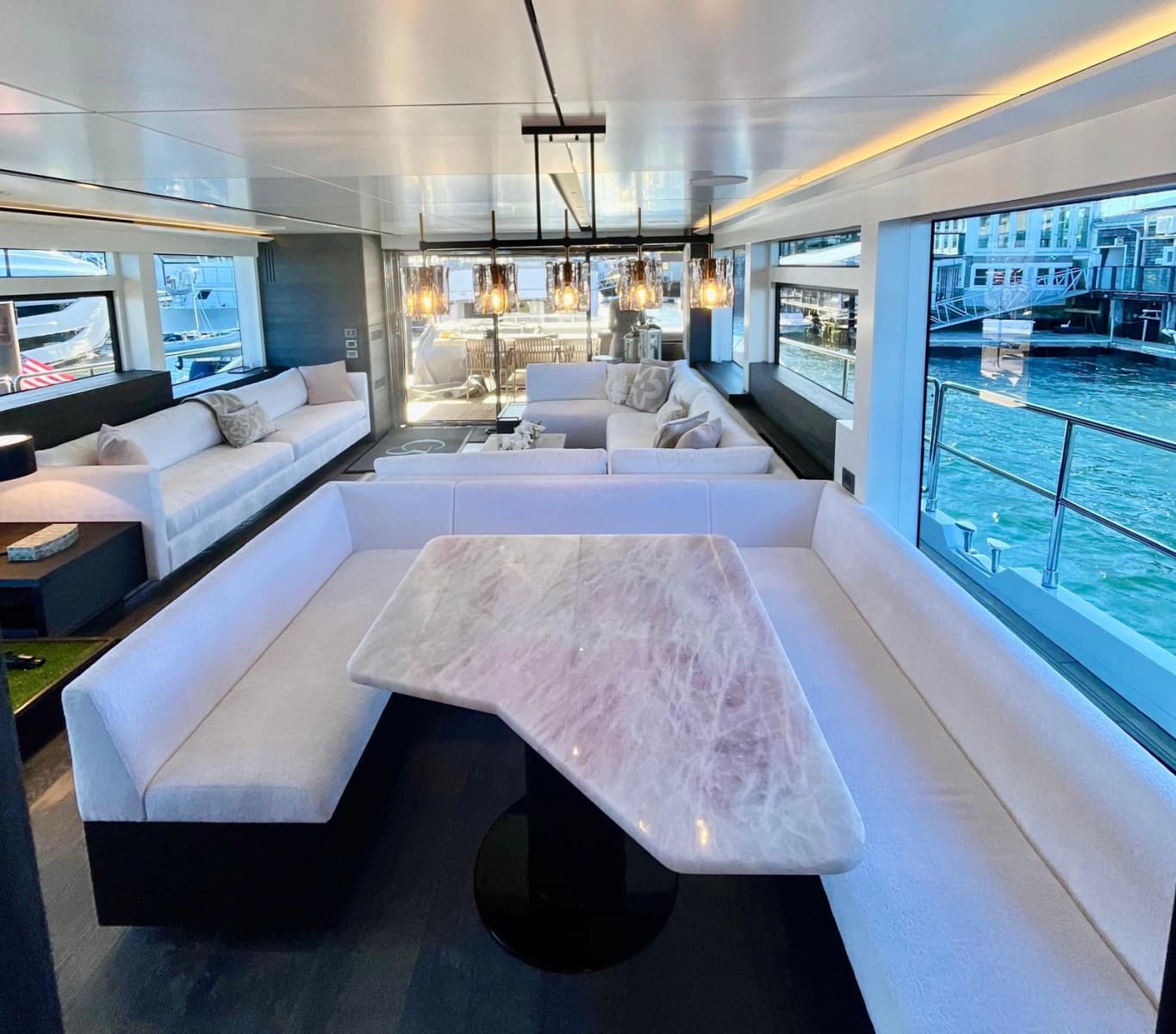 2023 Numarine 26XP - Photo 17
