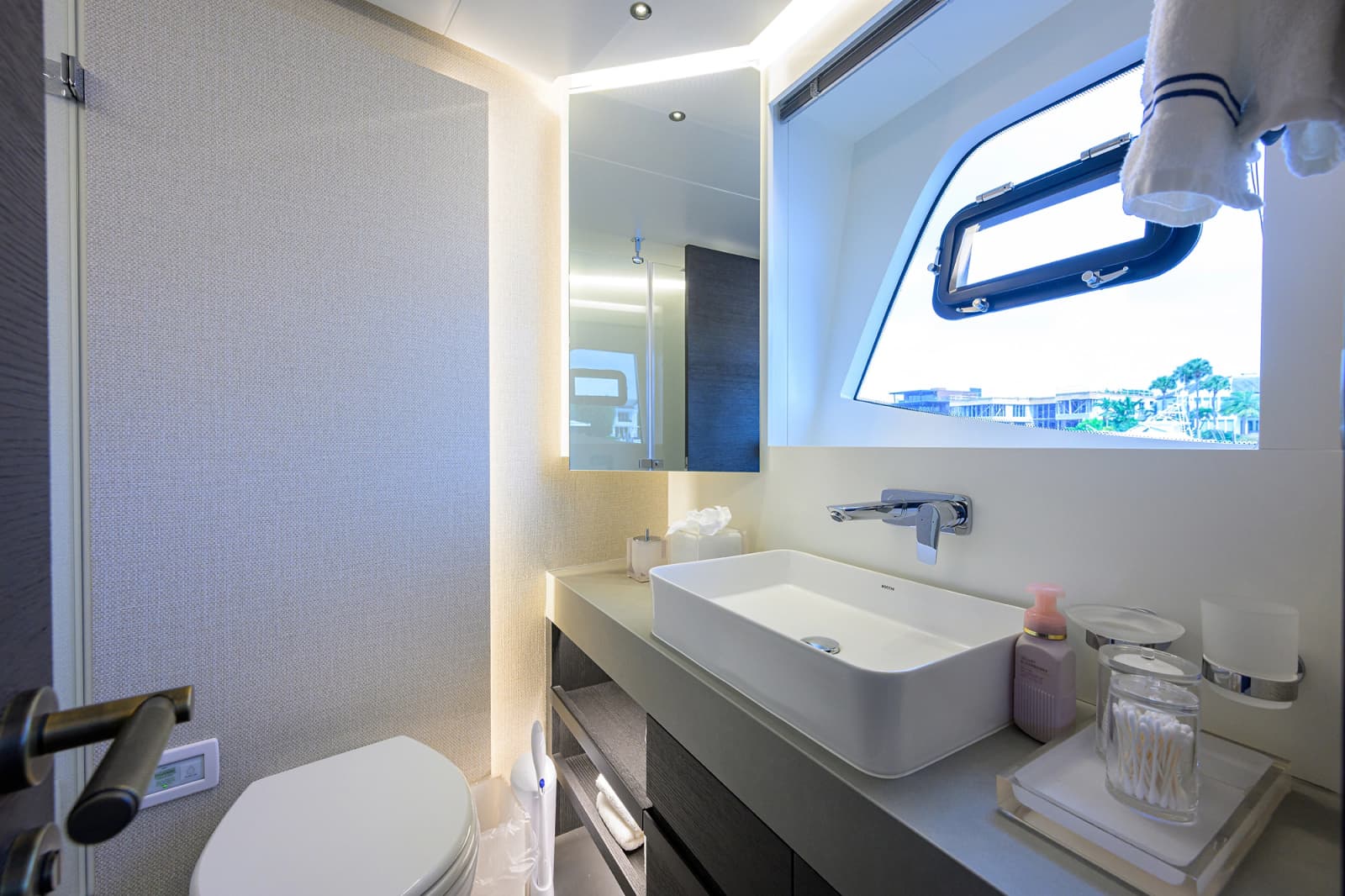 2023 Numarine 26XP - Photo 39