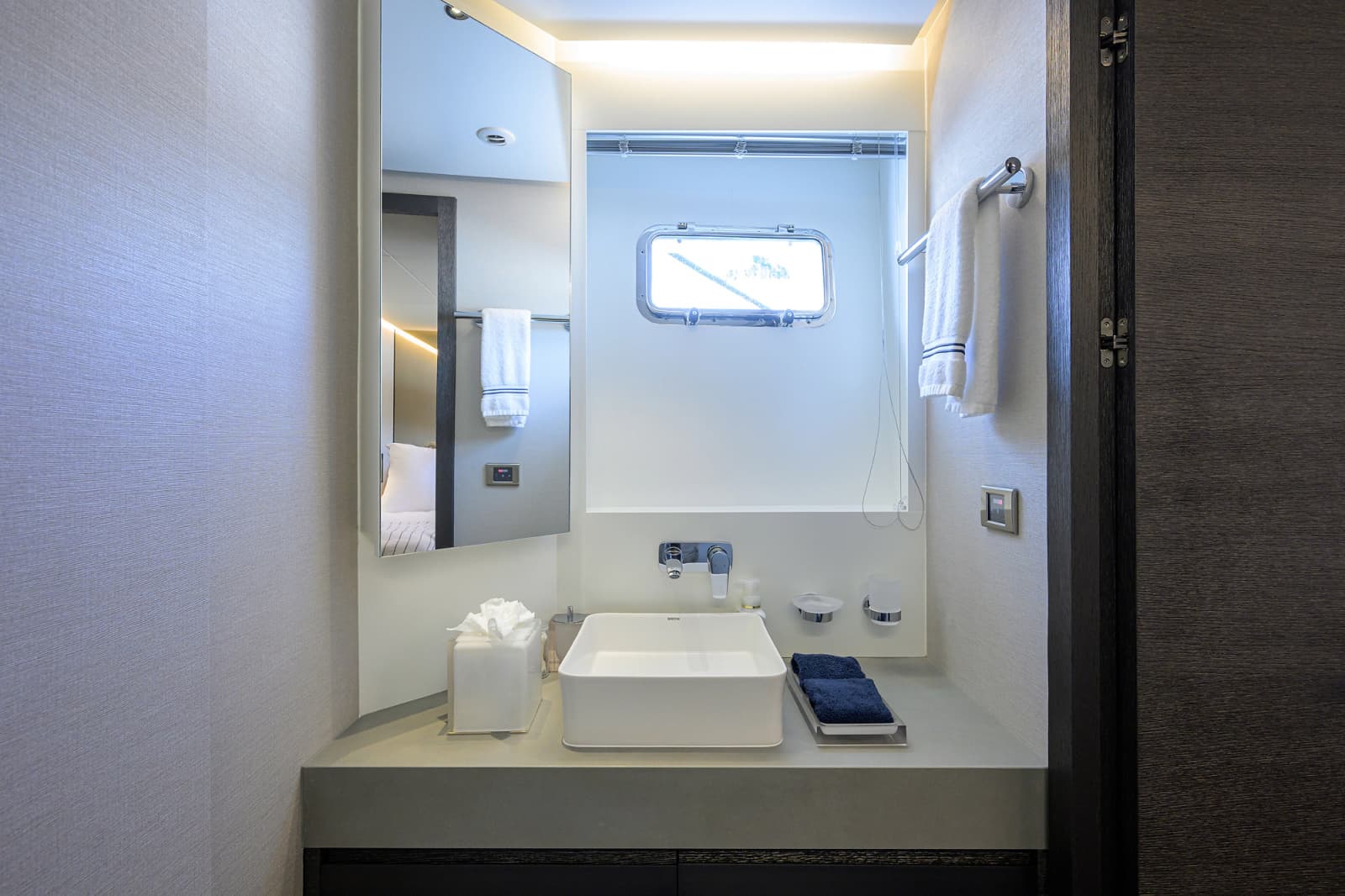 2023 Numarine 26XP - Photo 44