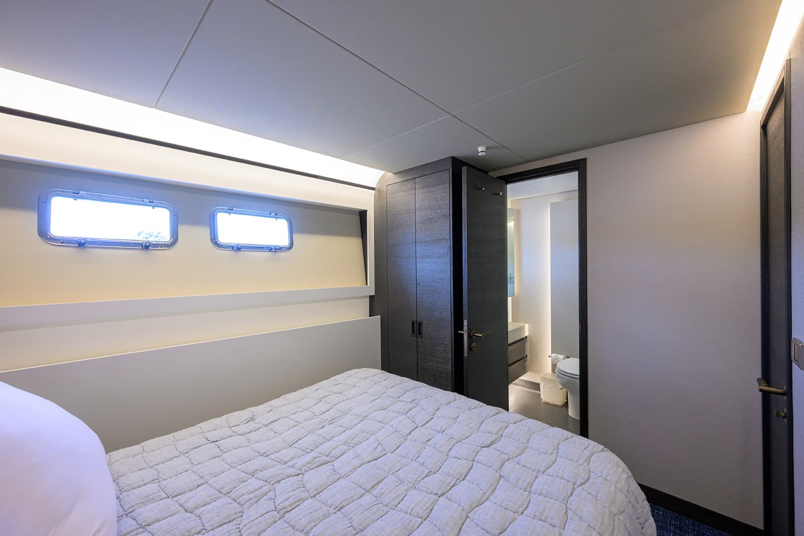 2023 Numarine 26XP - Photo 40