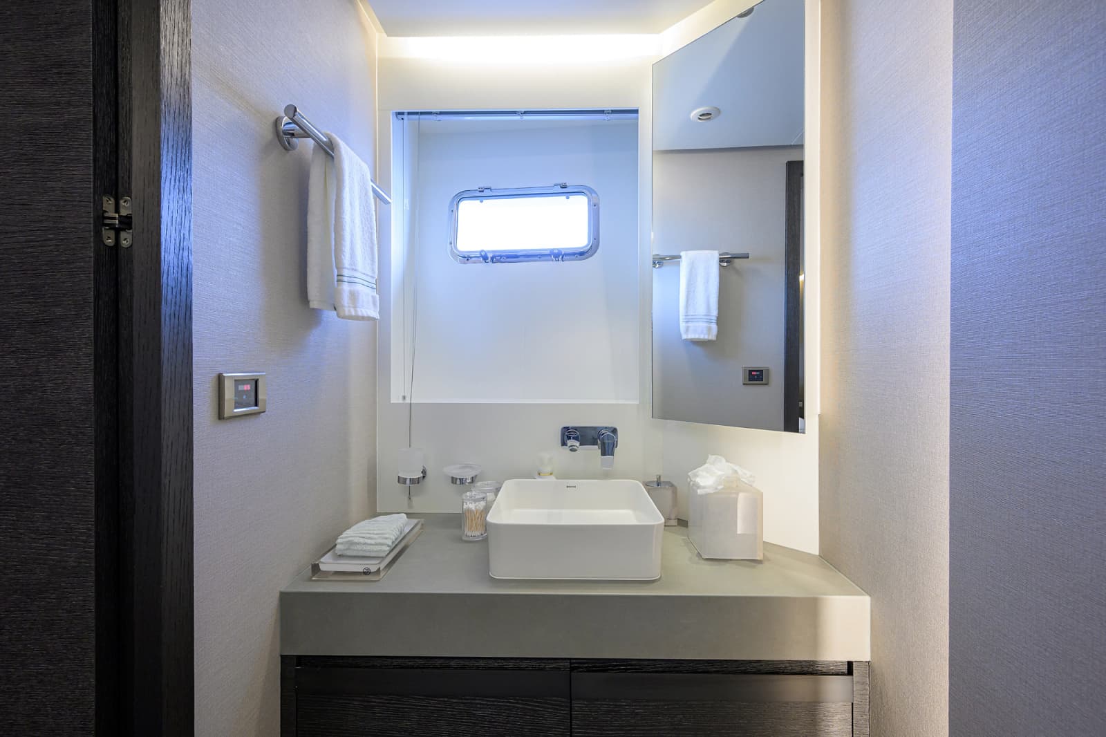 2023 Numarine 26XP - Photo 42