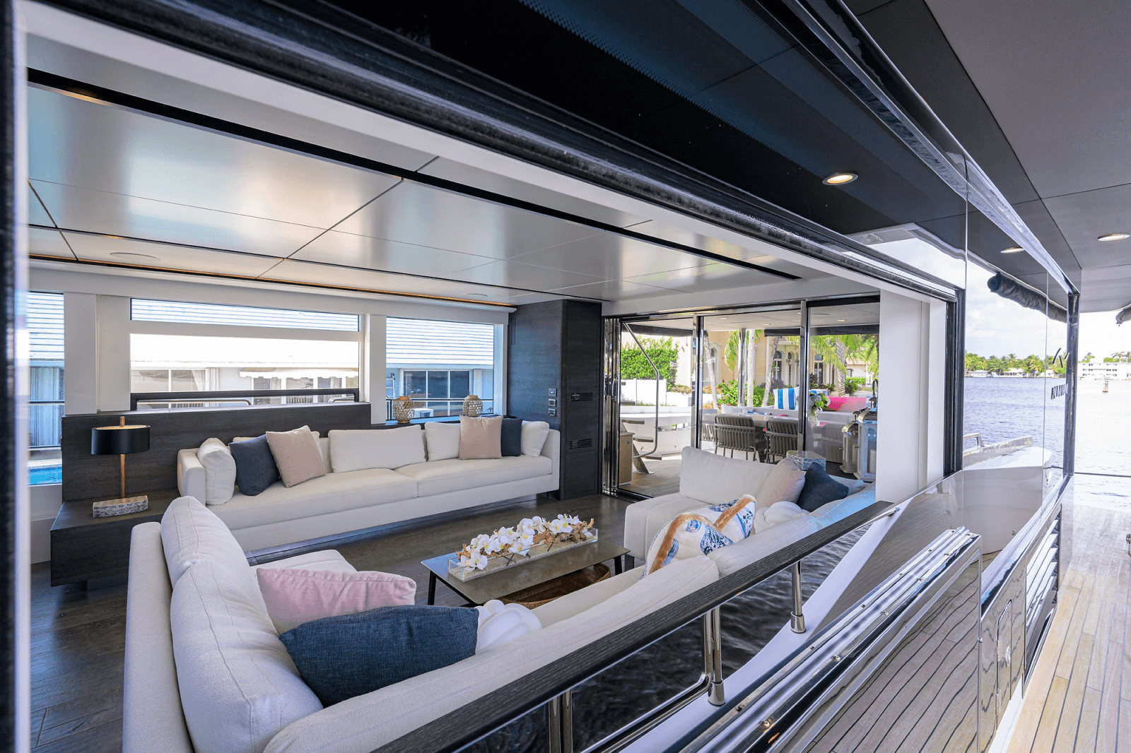 2023 Numarine 26XP - Photo 19
