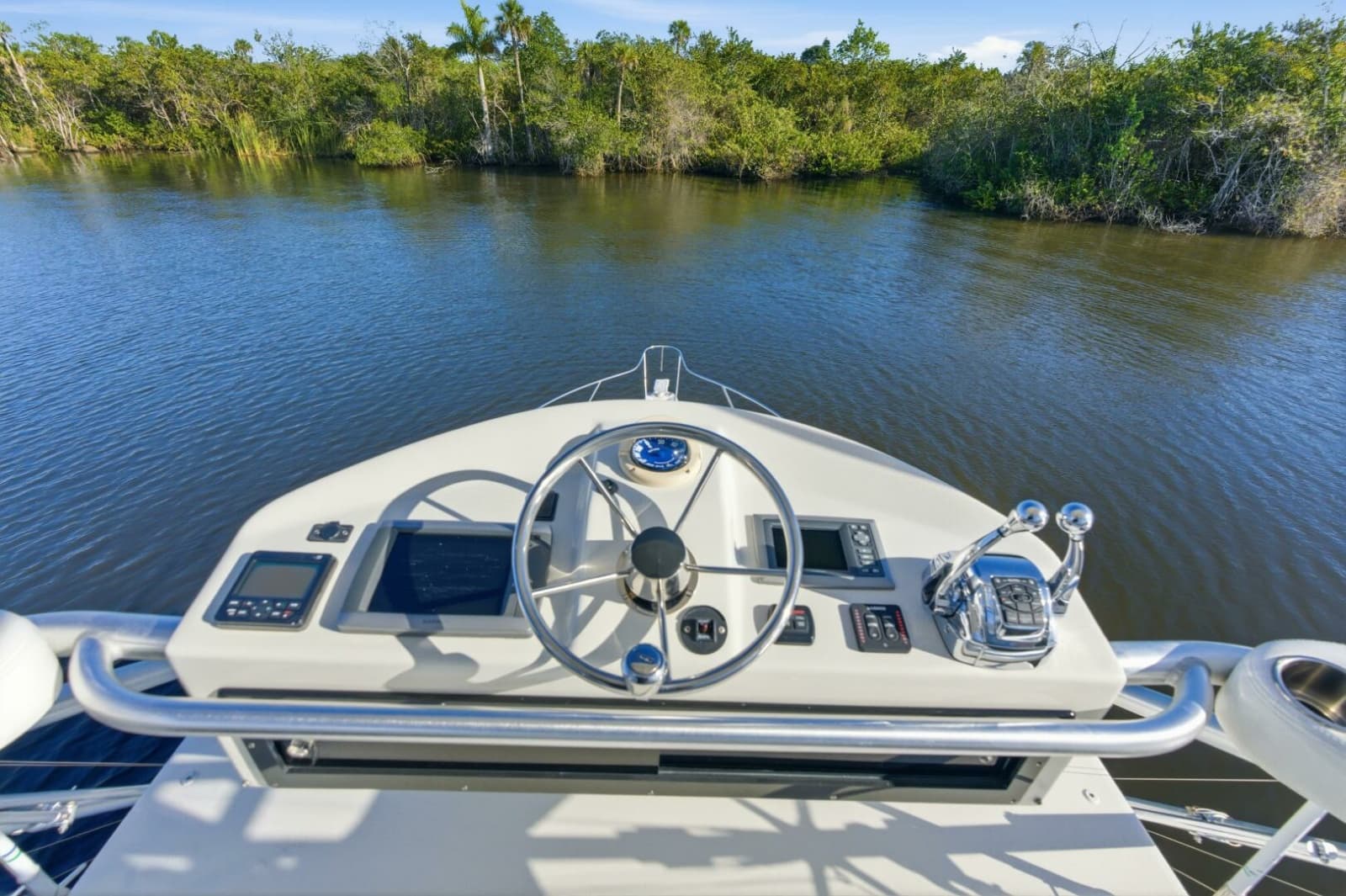 2011 Tiara Yachts 3100 Open - Photo 29