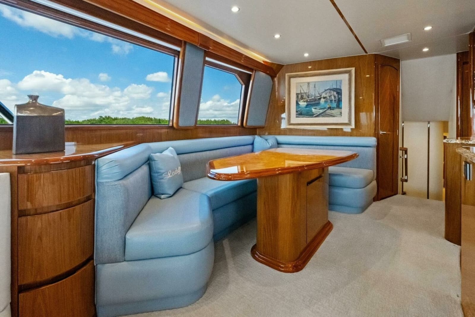 2012 Viking 82 Convertible - Photo 25