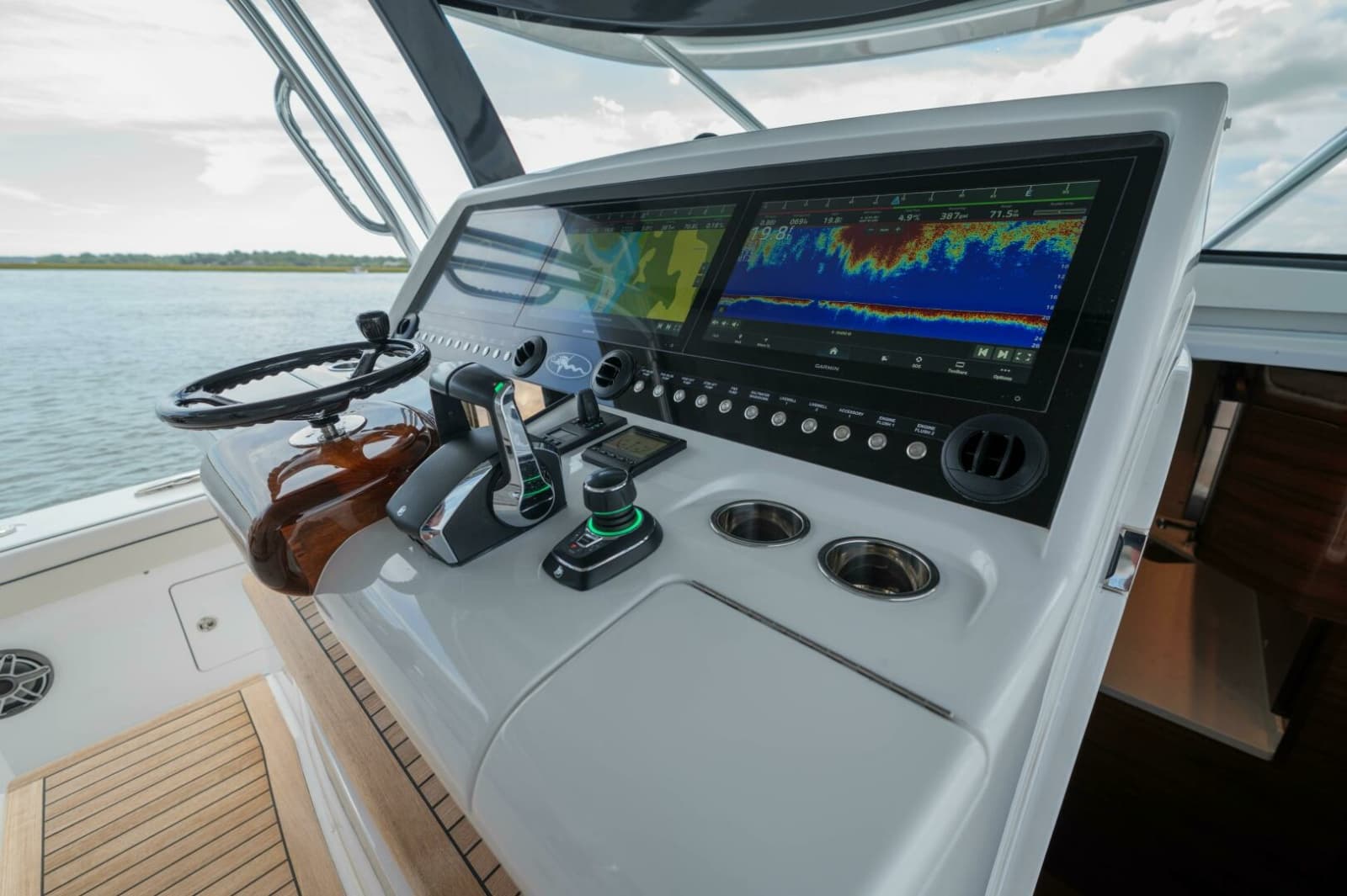 2024 Valhalla Boatworks V-55 - Photo 20