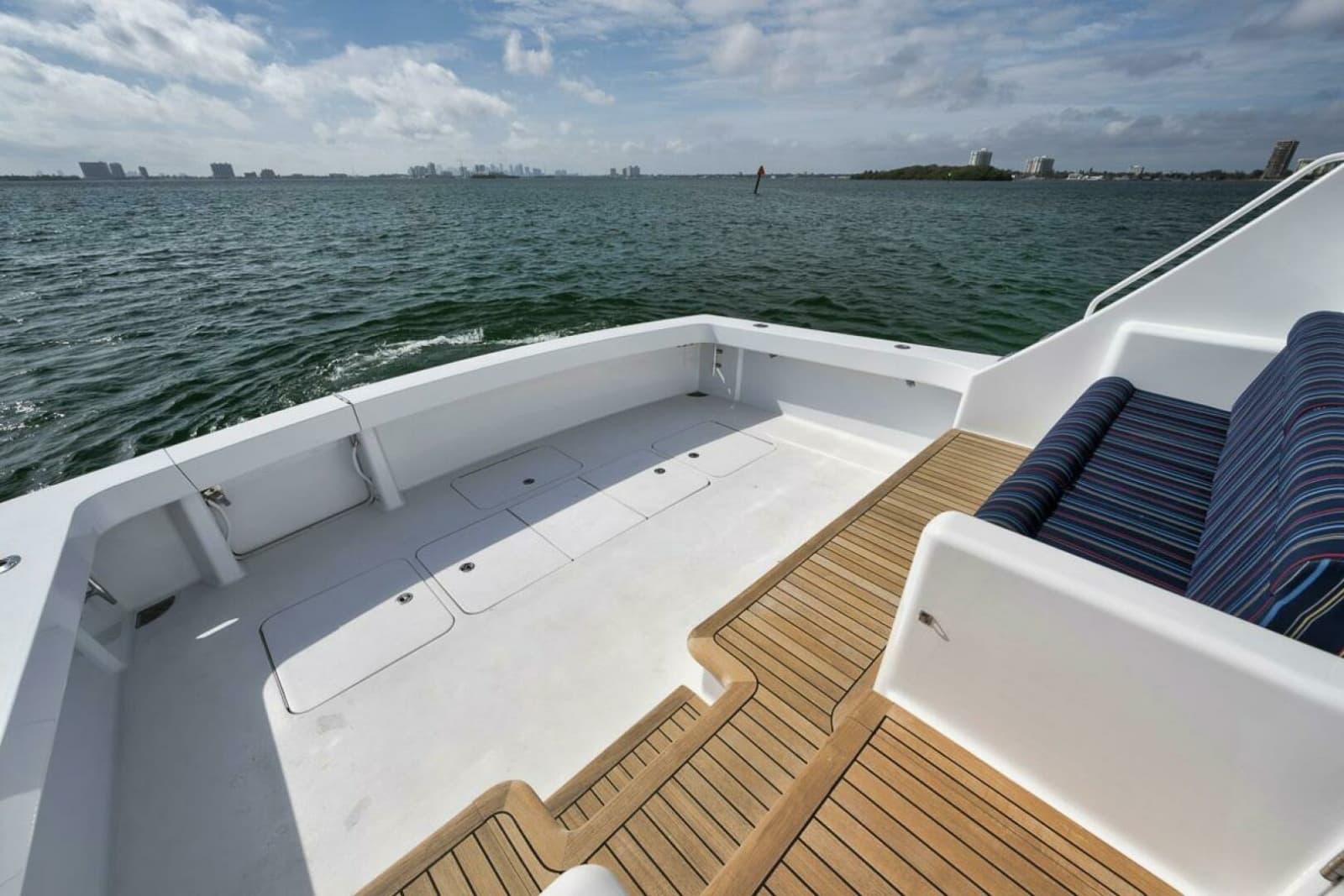 2007 Viking 52 Sport Coupe - Photo 42