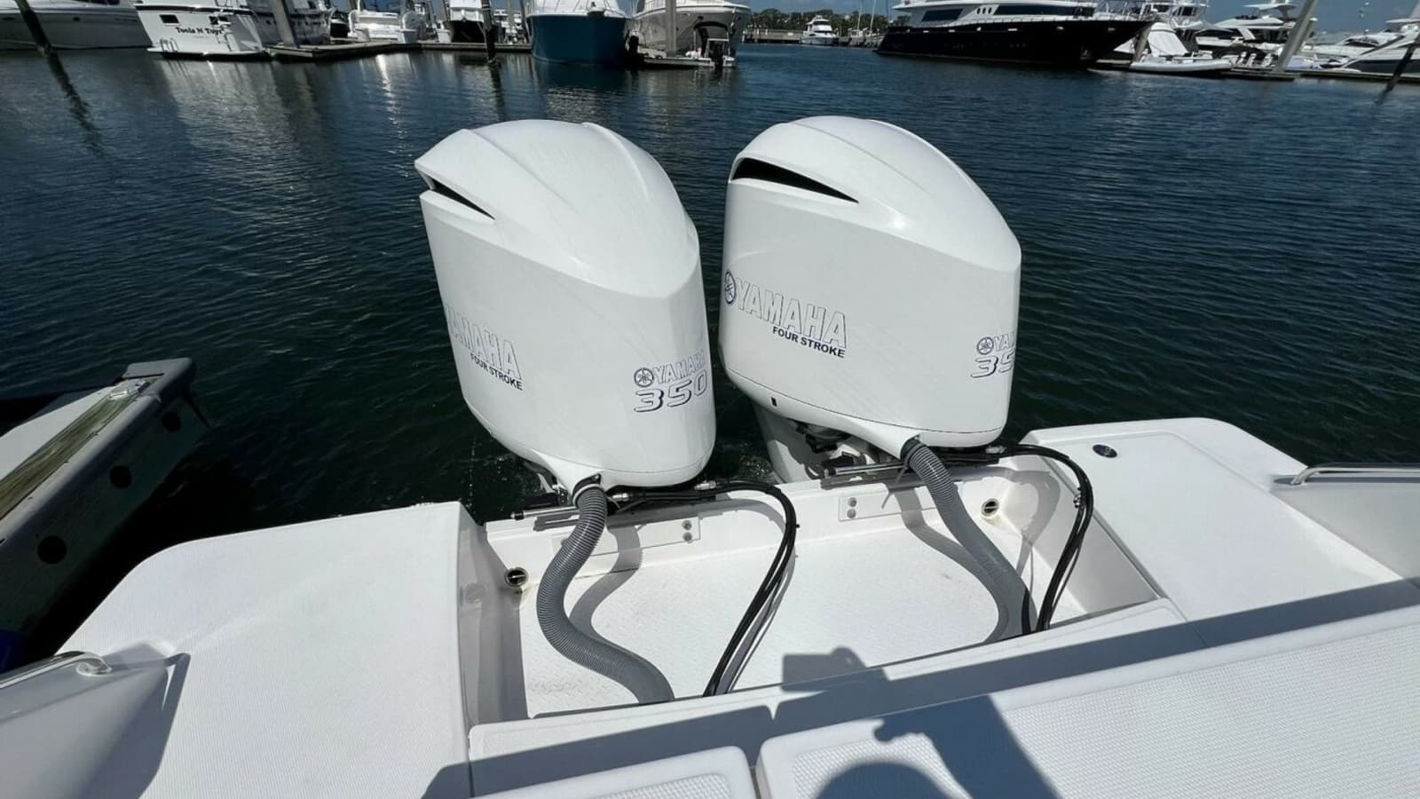 2019 Everglades 340 Dual Console - Photo 27