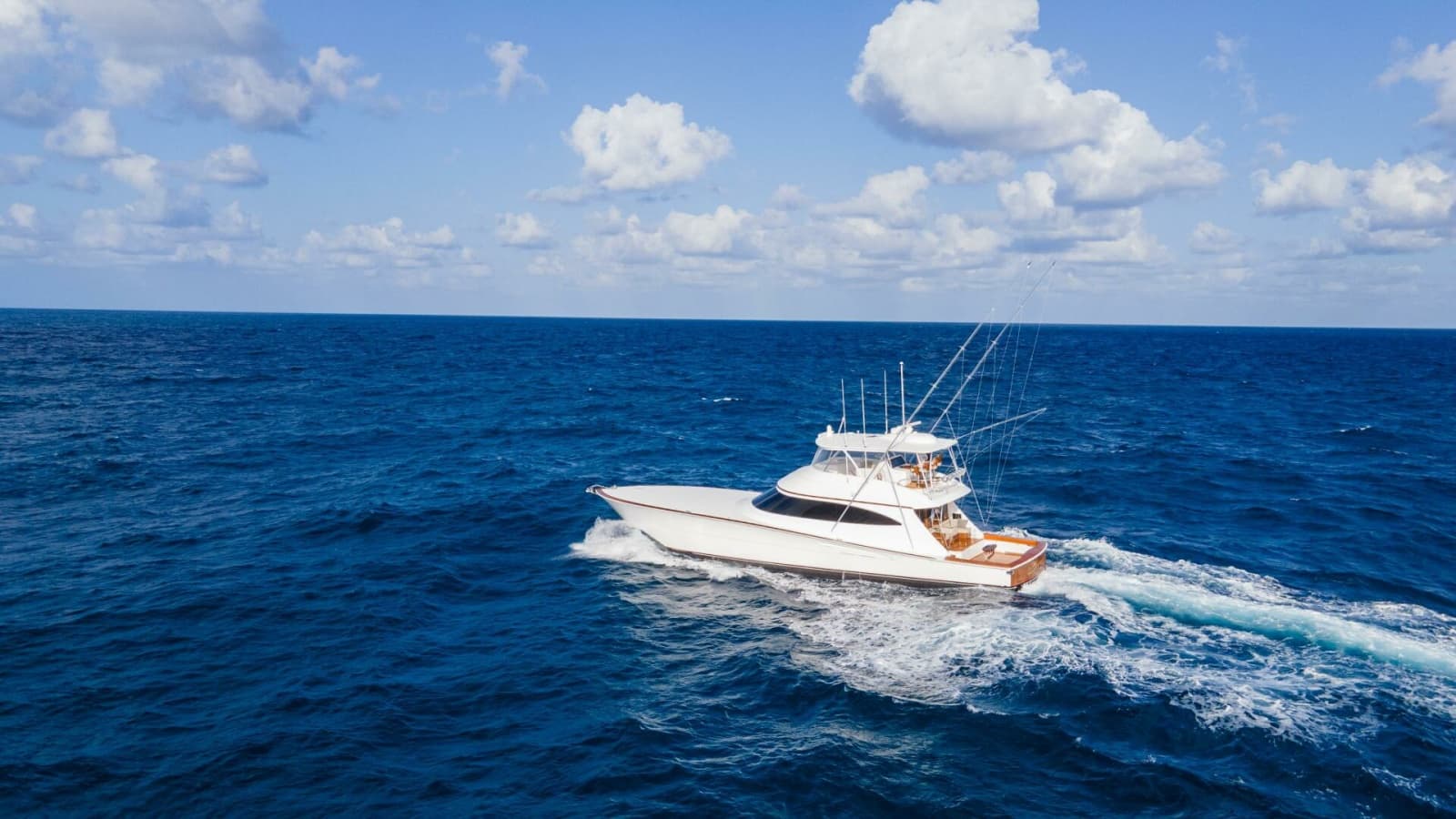 2025 Viking 82 Convertible - Photo 78