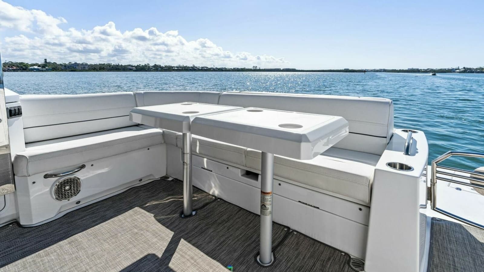 2019 Cruisers Yachts 45 Cantius - Photo 35