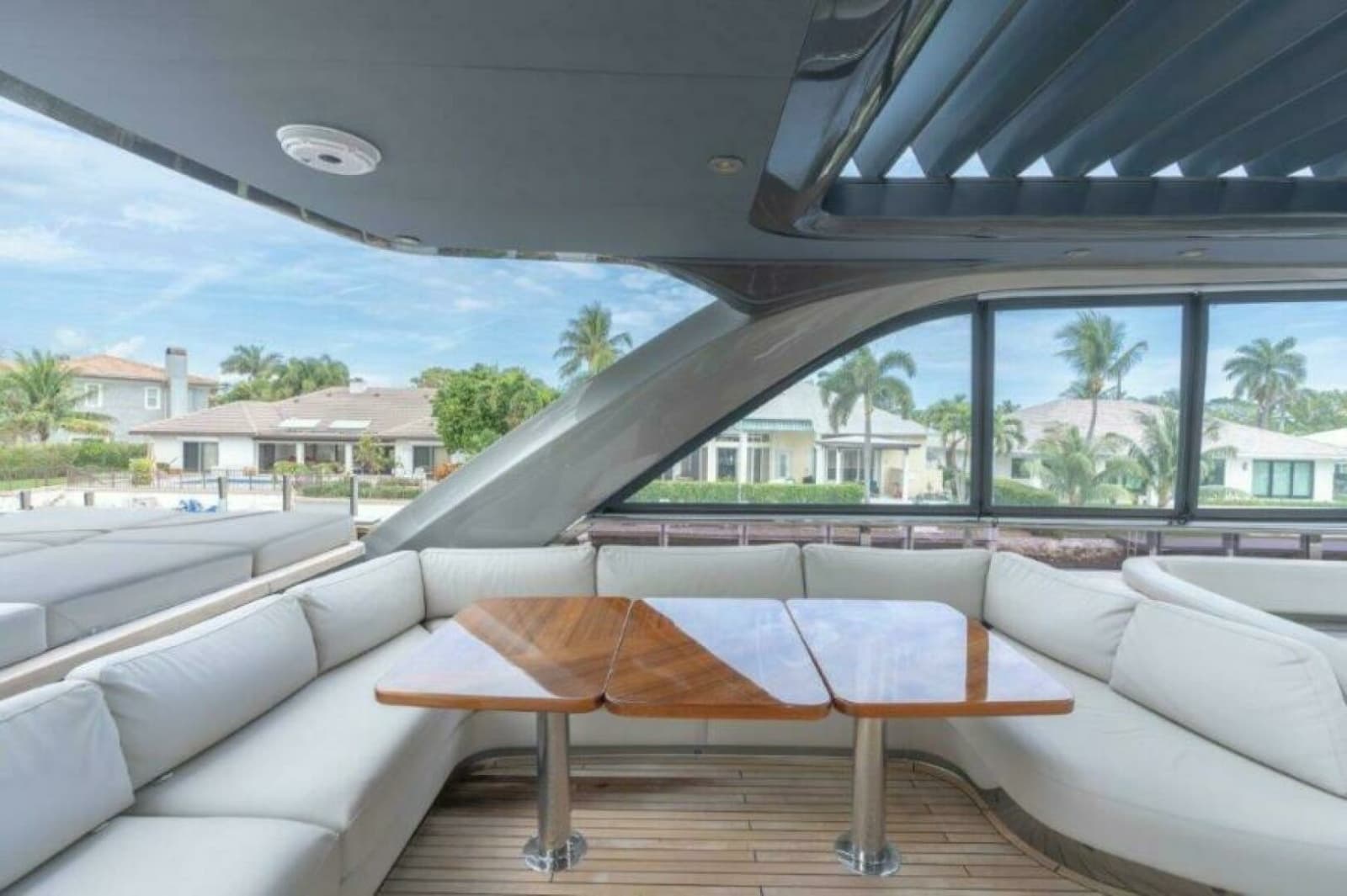 2019 Princess 85 Motor Yacht - Photo 37