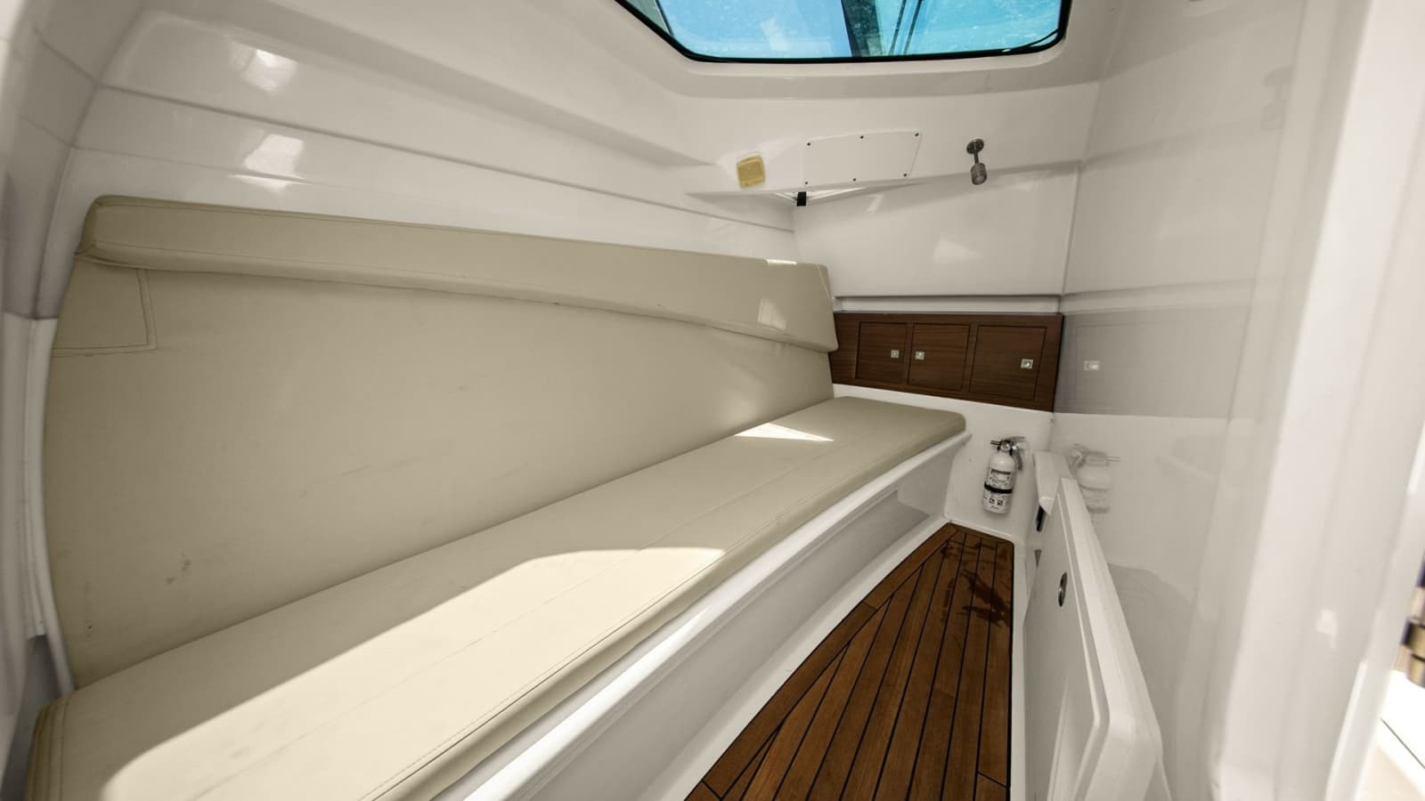 2019 Boston Whaler 320 Vantage - Photo 11