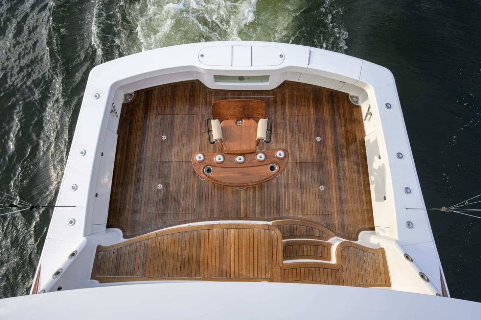 2014 Viking 70 Convertible - Photo 30