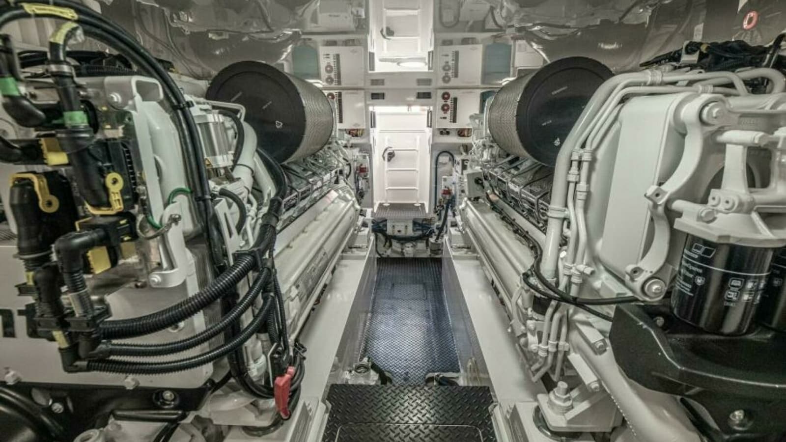 2023 Viking 64 Convertible - Photo 56