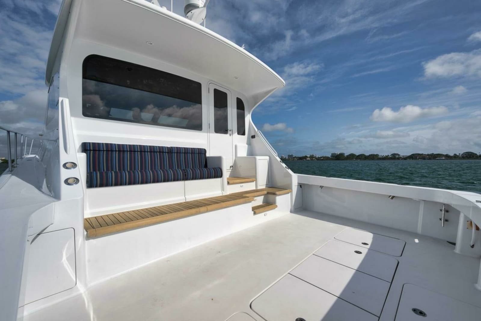 2007 Viking 52 Sport Coupe - Photo 45