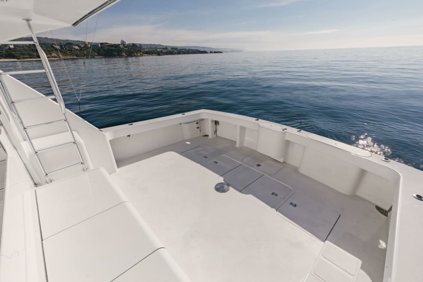 2003 Viking 56 Convertible - Photo 19
