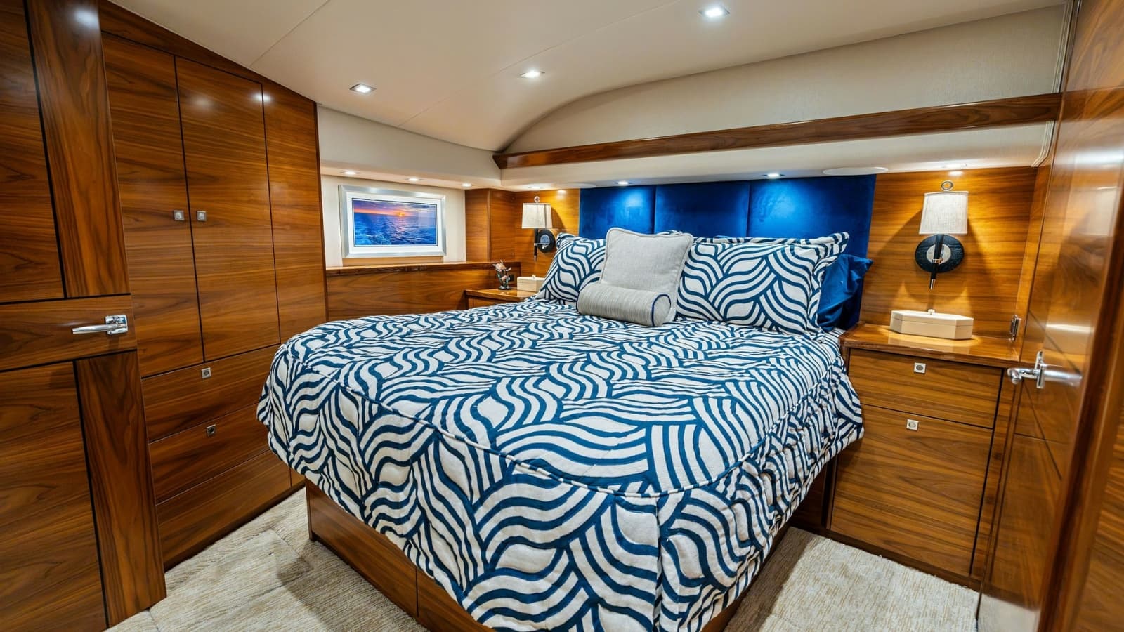 2024 Viking 68 Convertible - Photo 18