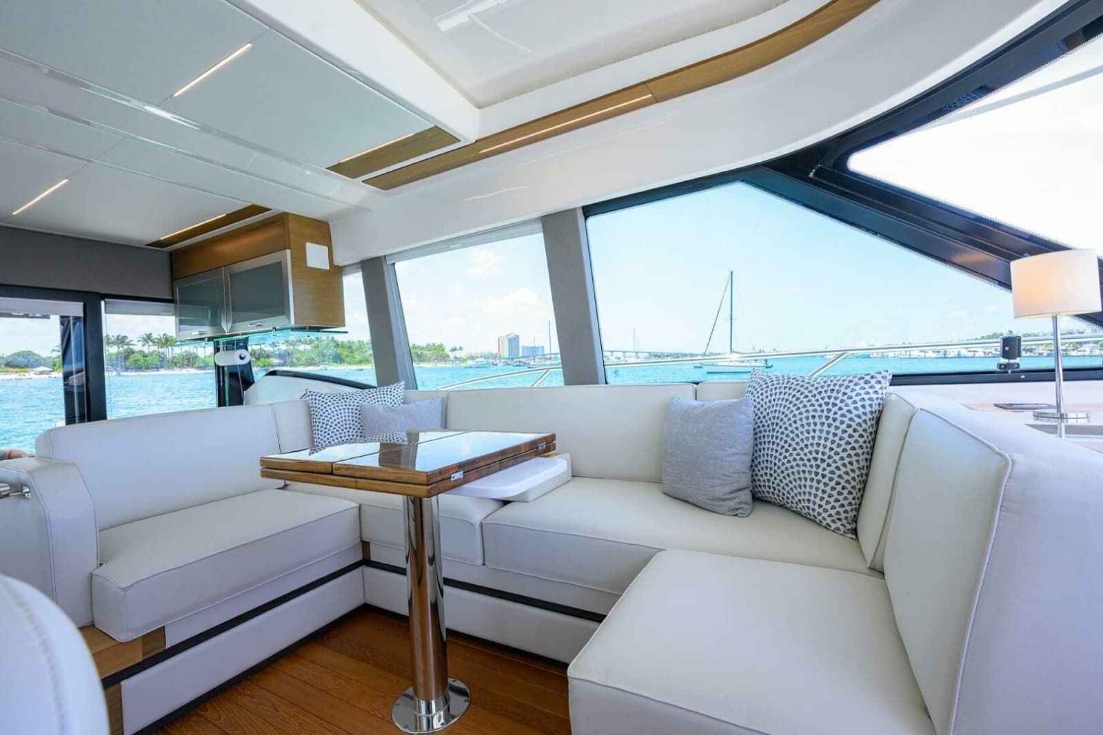 2023 Tiara Yachts C49 - Photo 8