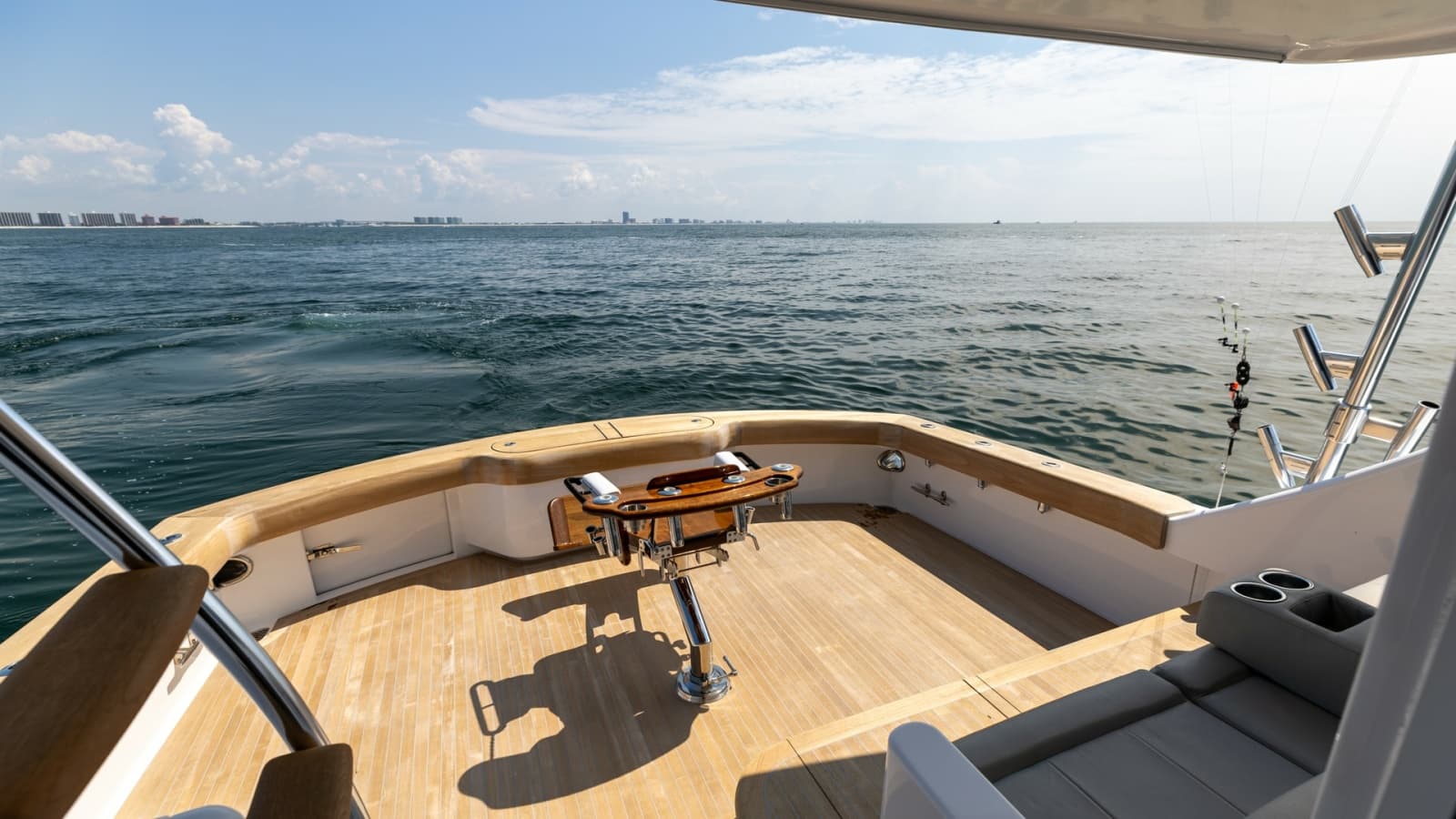 2021 Hatteras 65 GT - Photo 52