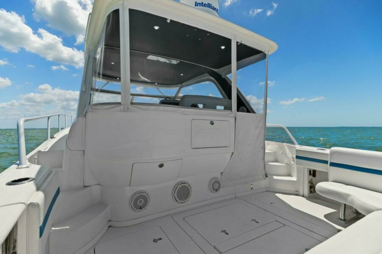 2019 Intrepid 475 Sport Yacht - Photo 10