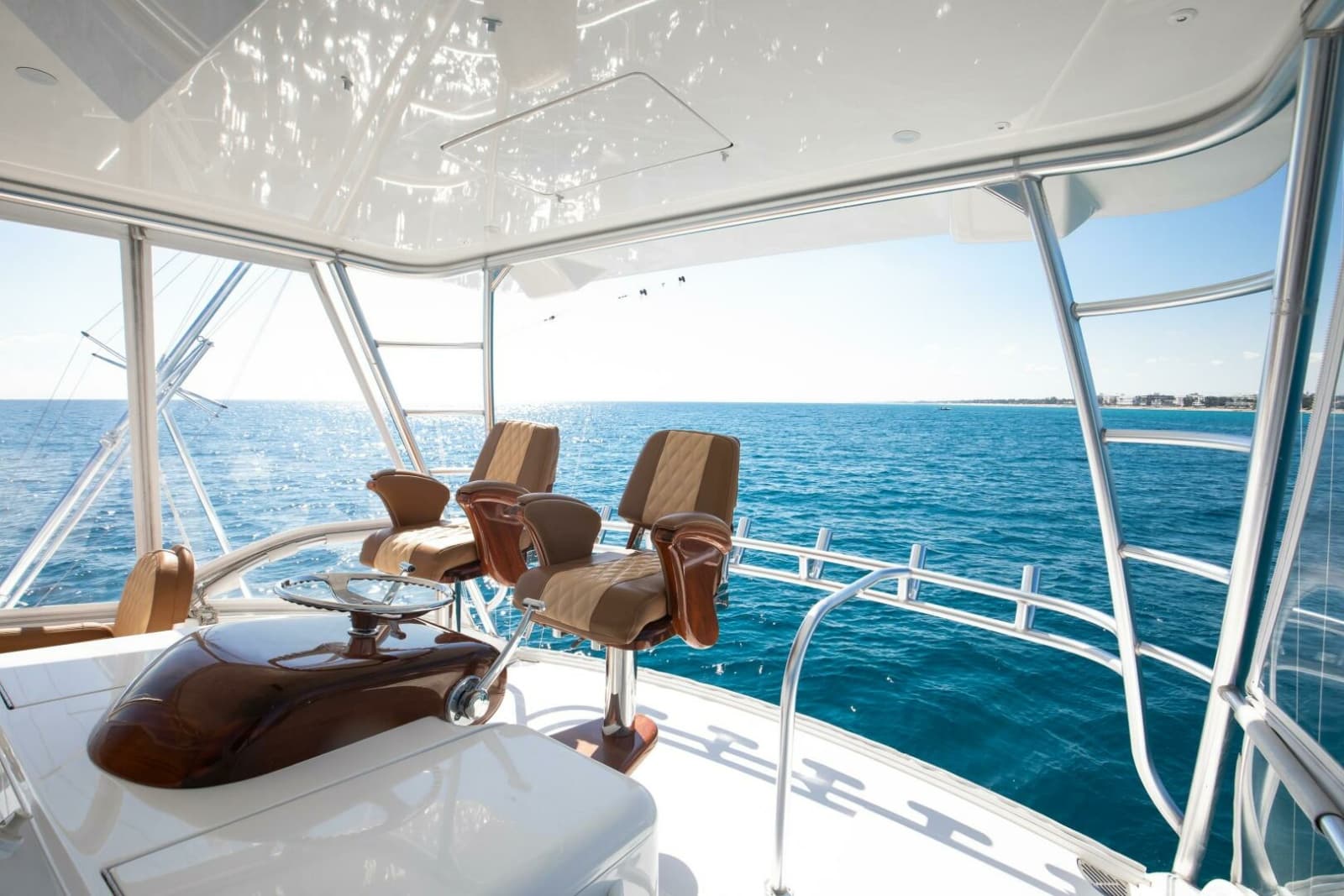 2018 Viking 48 Convertible - Photo 22