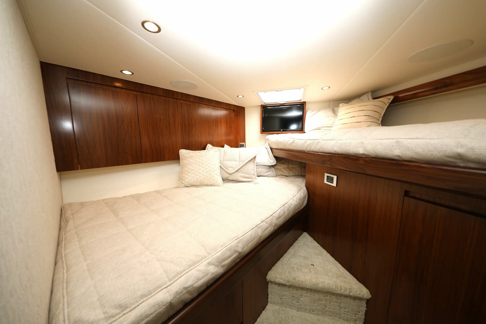 2023 Viking 54 Convertible - Photo 15