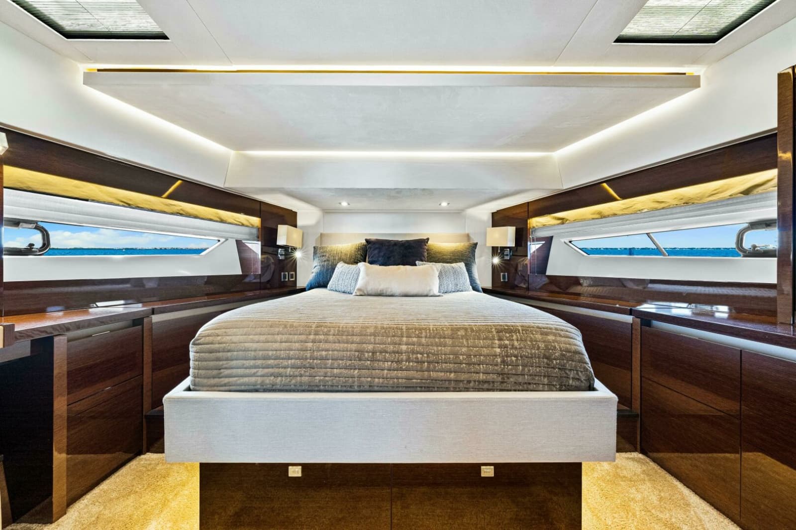2019 Prestige 630 Flybridge - Photo 4