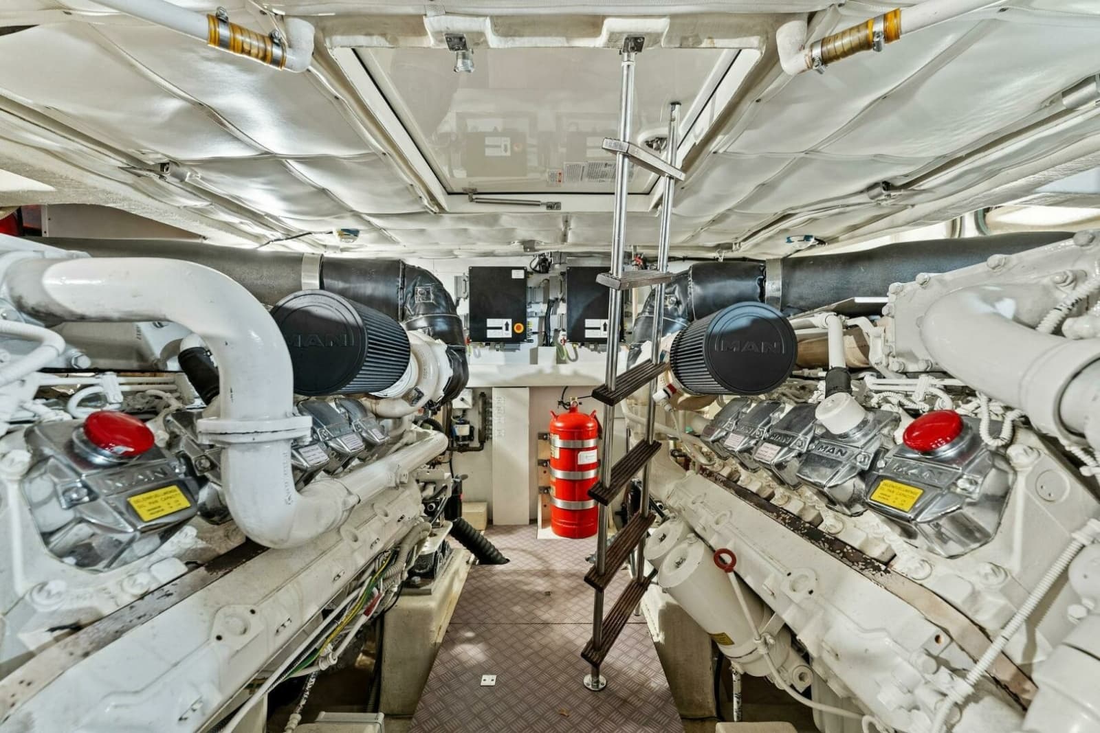 2013 Ferretti Yachts 620 - Photo 61