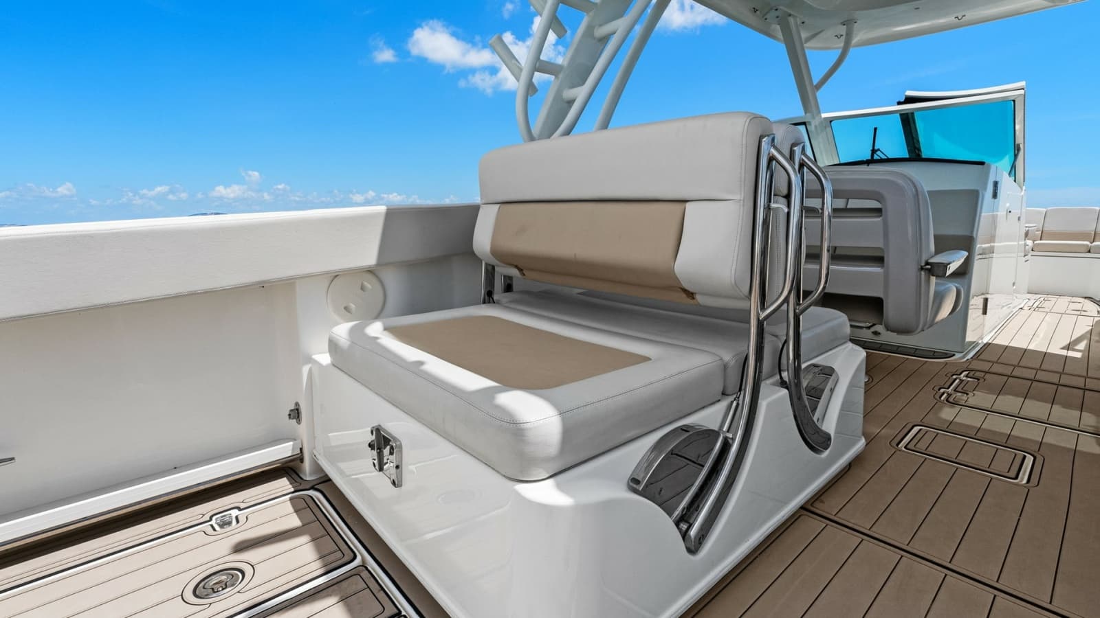 2019 Boston Whaler 320 Vantage - Photo 24