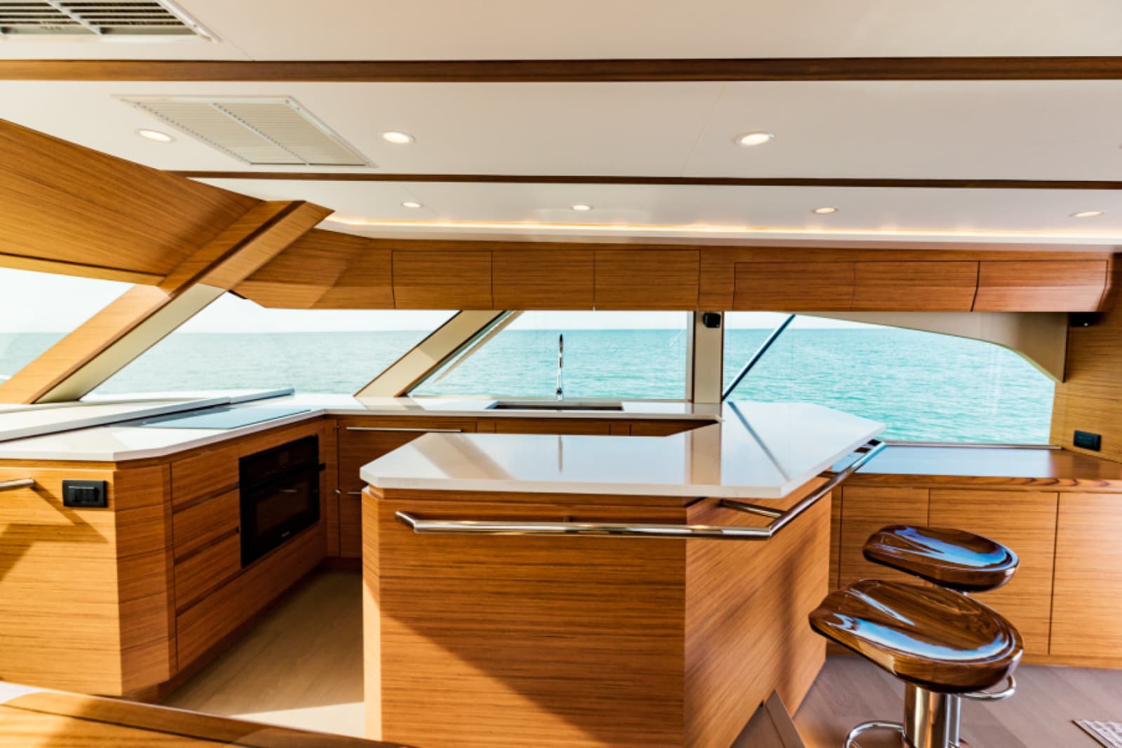 2020 Bertram 61 Convertible - Photo 17